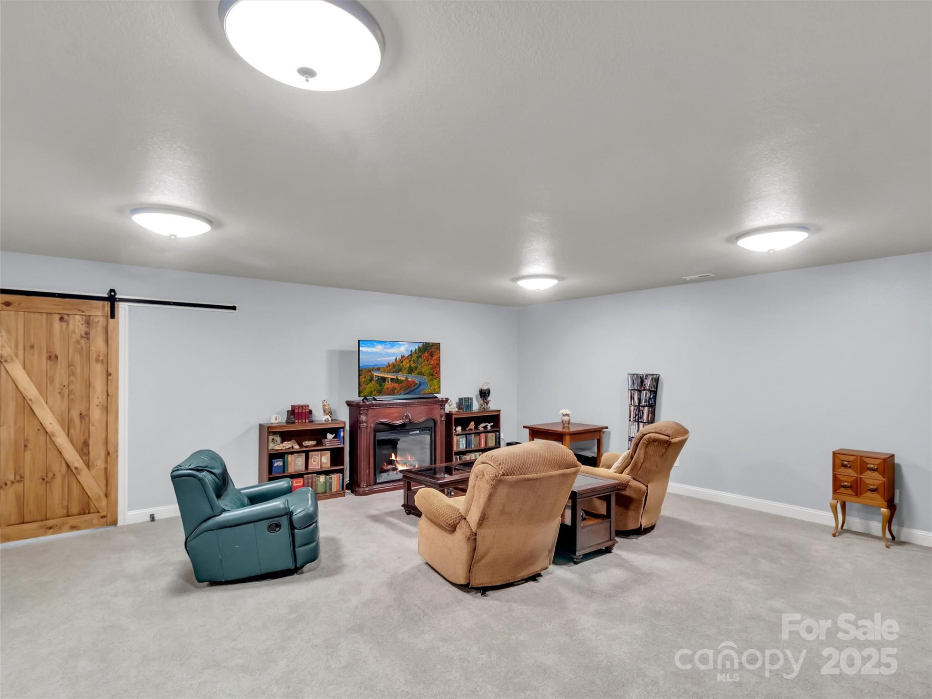 178 Sapphire Place - Photo 32