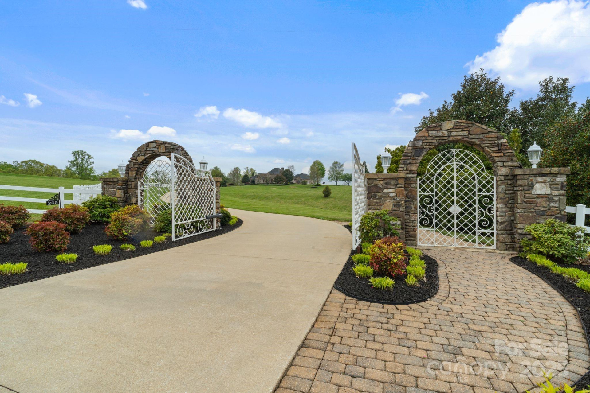 265 Phillip Henderson Road - Photo 3