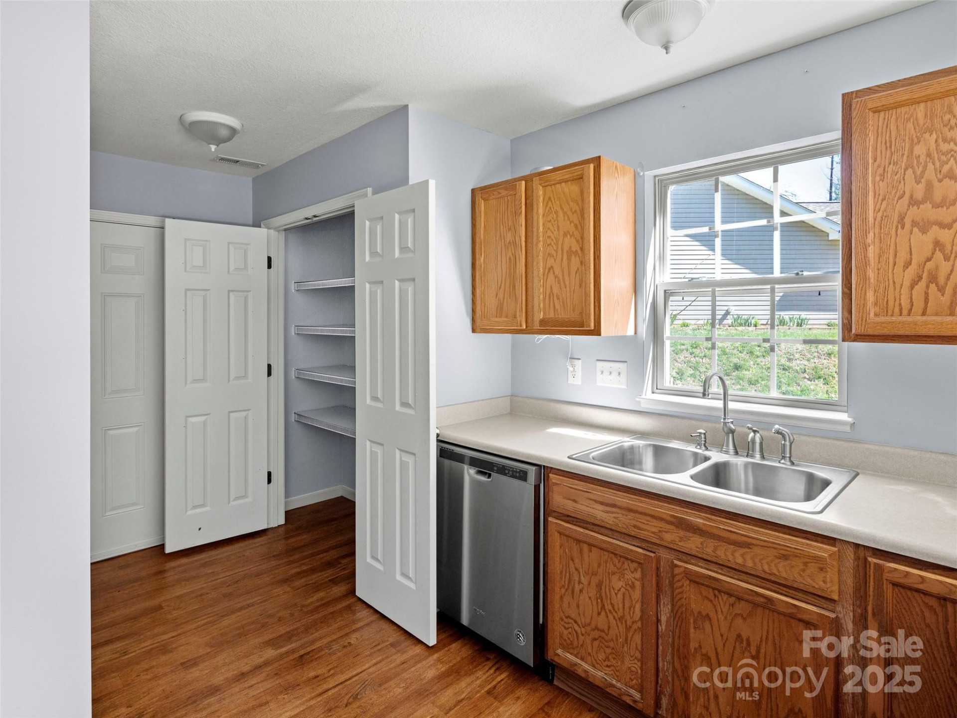324 Wiltshire Circle - Photo 12