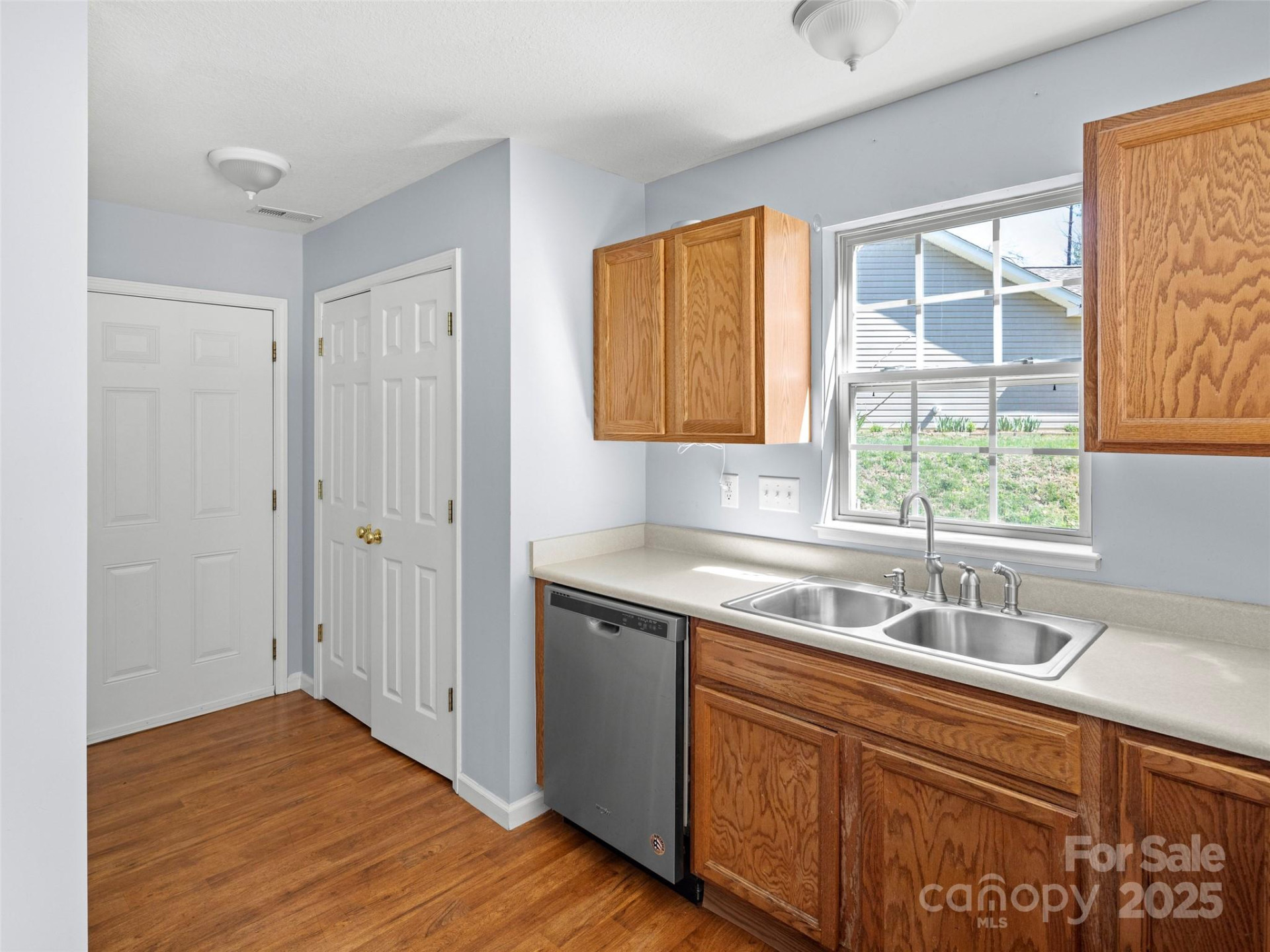 324 Wiltshire Circle - Photo 13