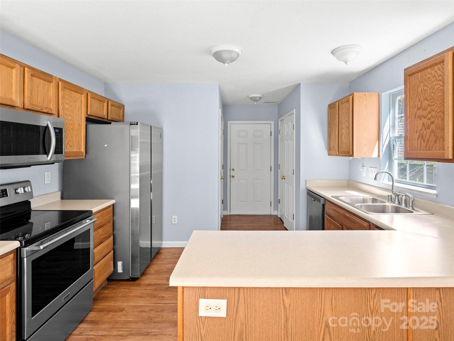 324 Wiltshire Circle - Photo 9