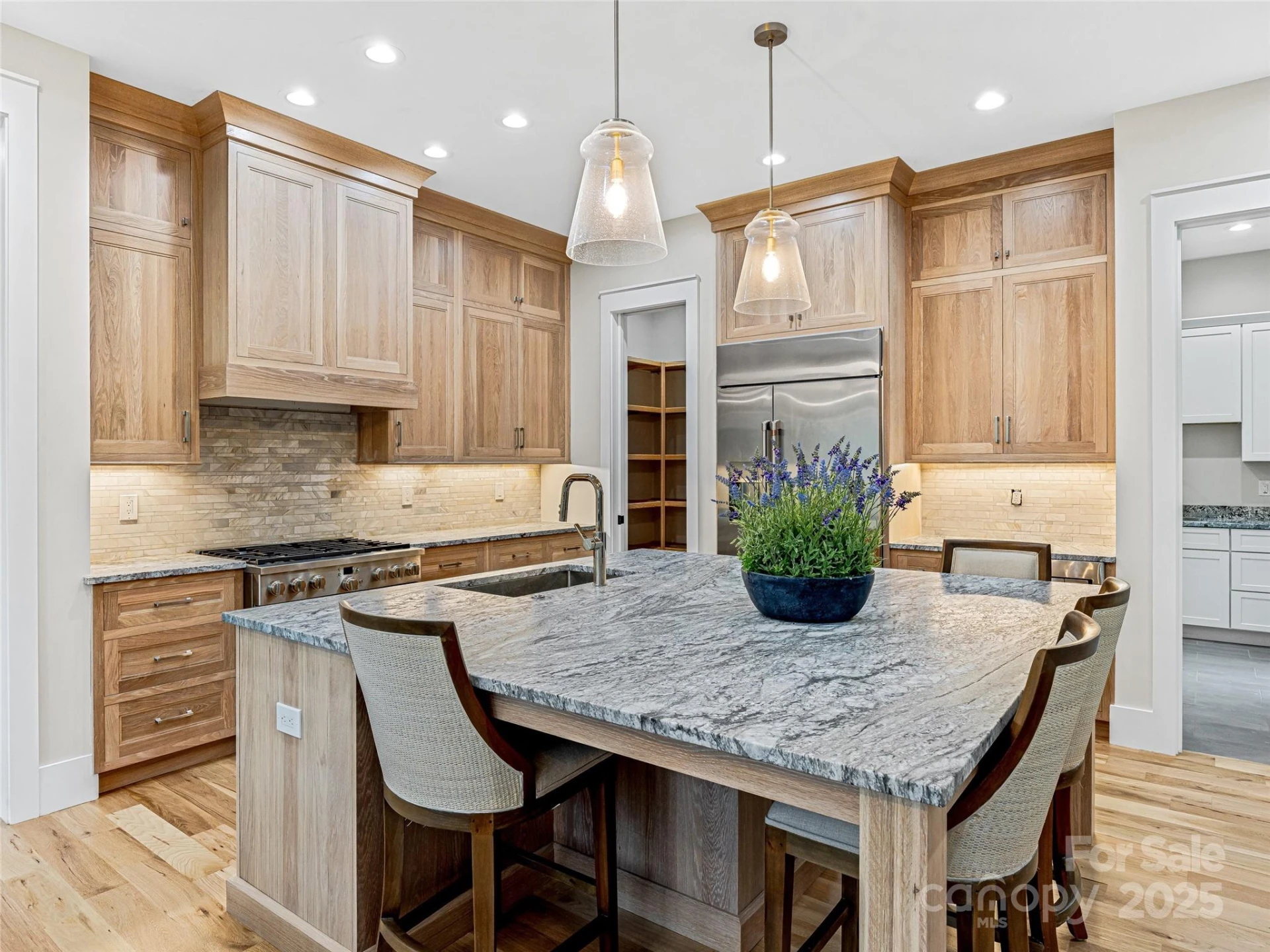 435 Barrington Drive - Photo 3