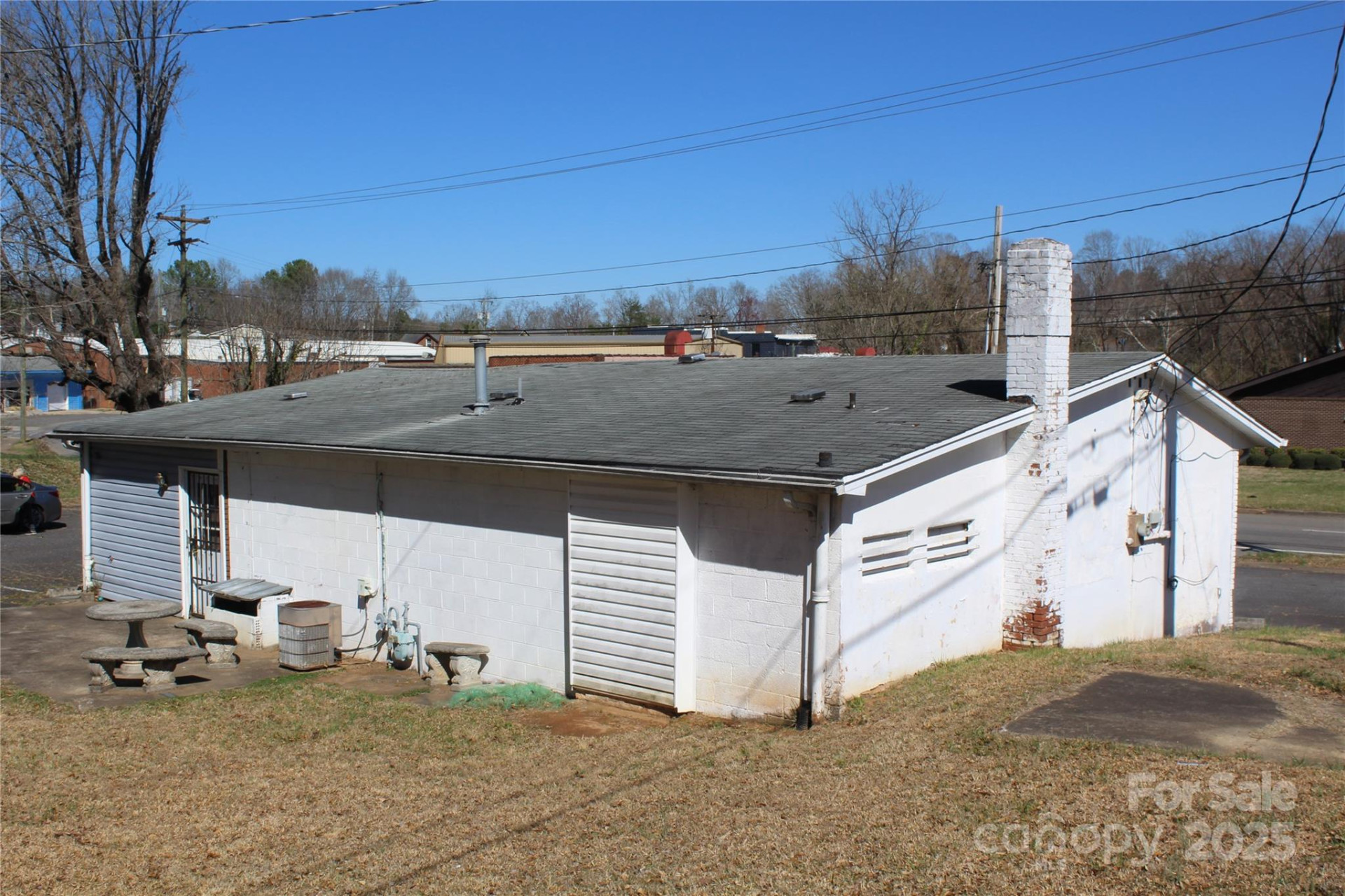 725 Union Street - Photo 2