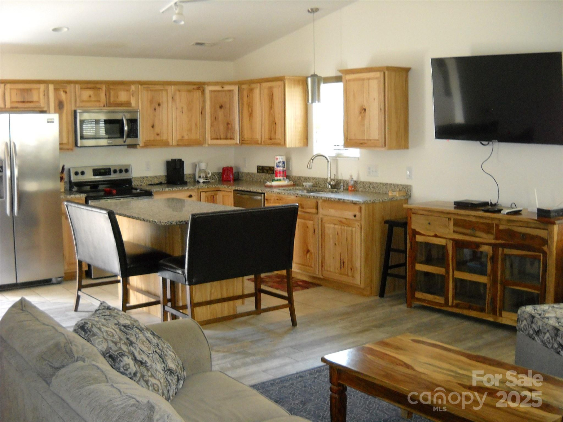 992 Hornet Drive - Photo 15