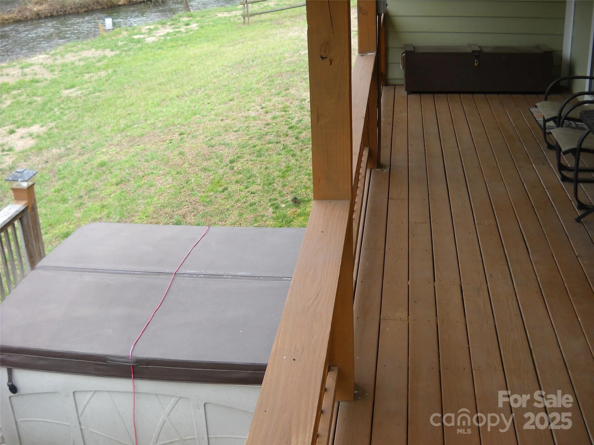 992 Hornet Drive - Photo 8
