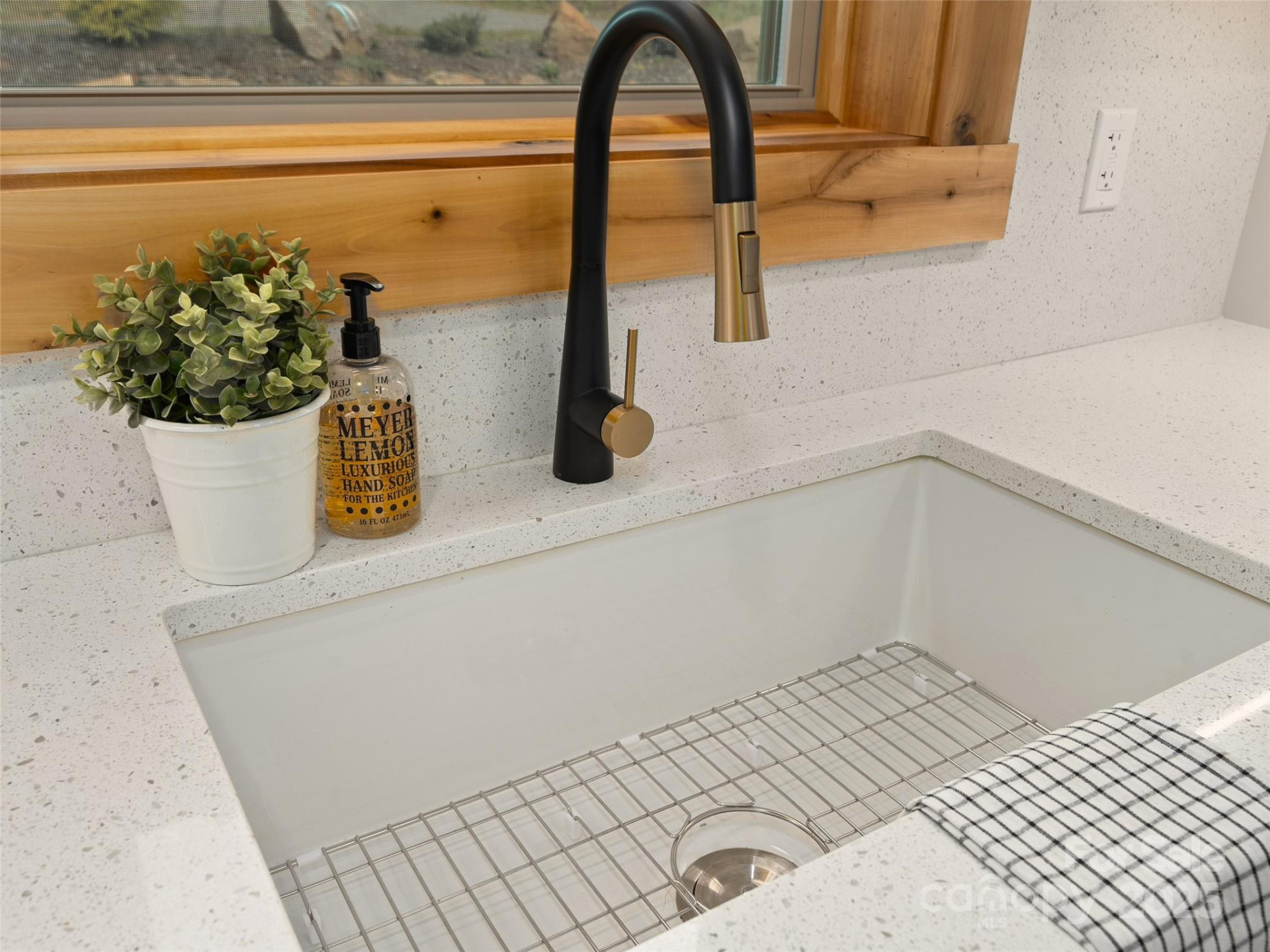 292 County Road - Photo 10