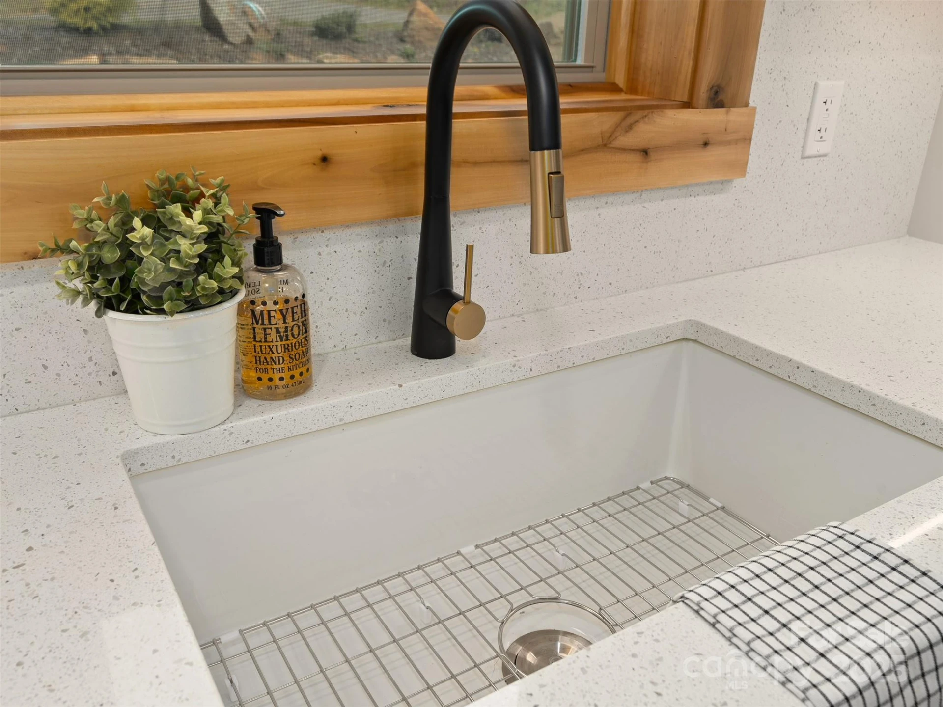 292 County Road - Photo 10