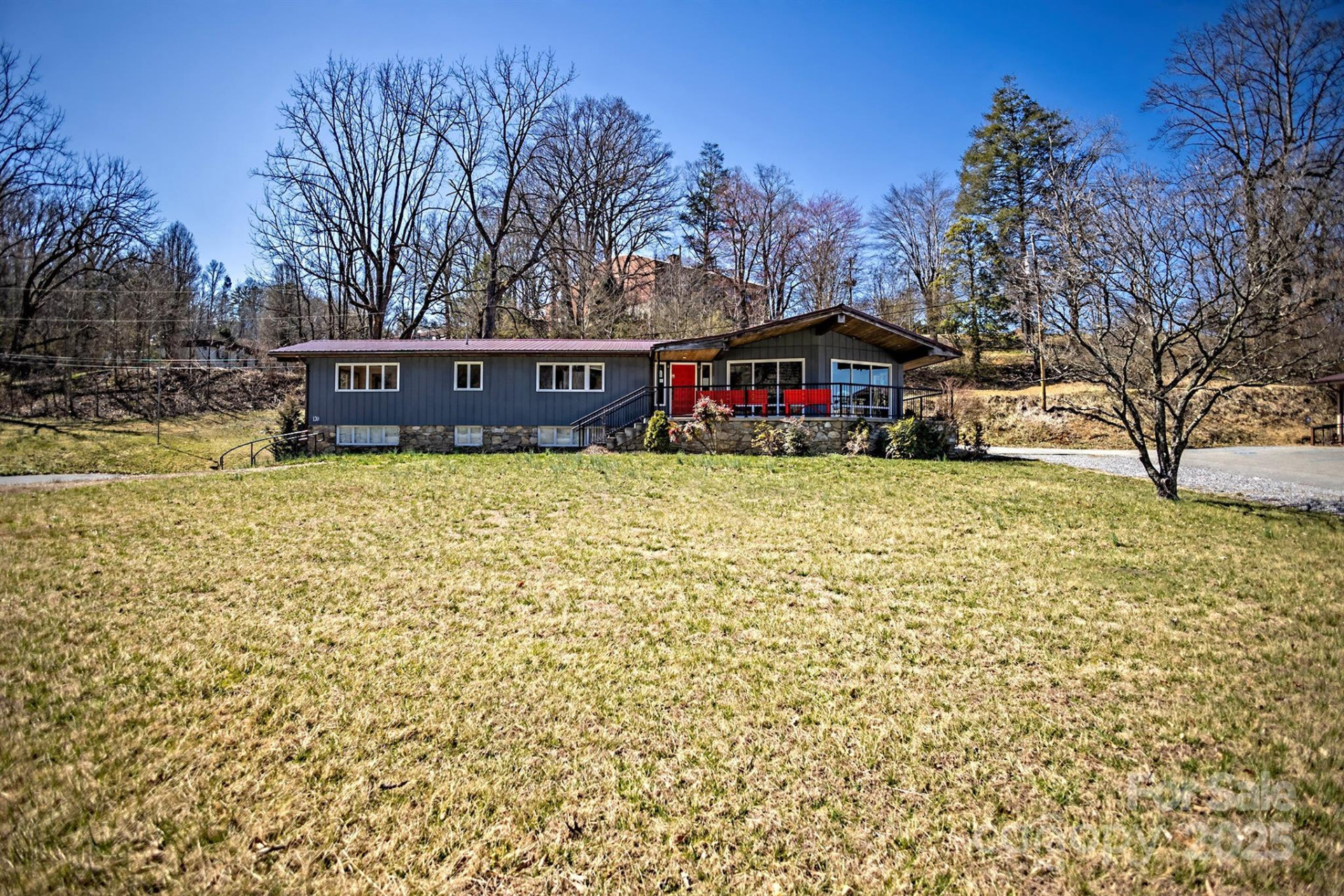 120 Veterans Boulevard - Photo 2