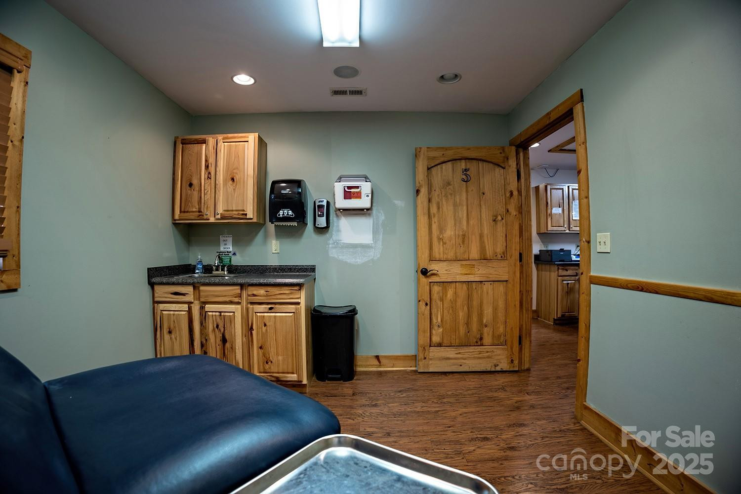120 Veterans Boulevard - Photo 15
