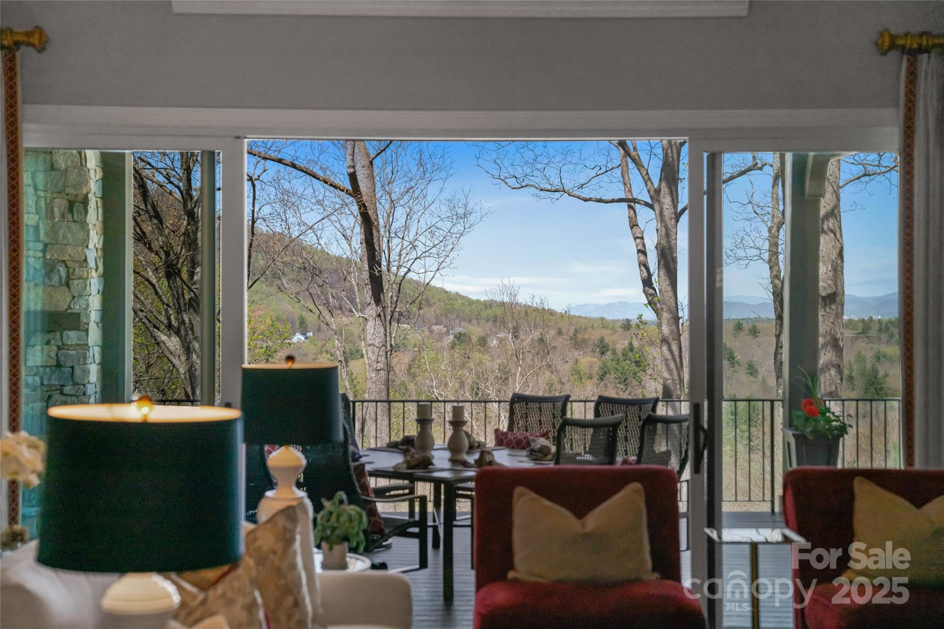 349 Stoneledge Trail - Photo 8