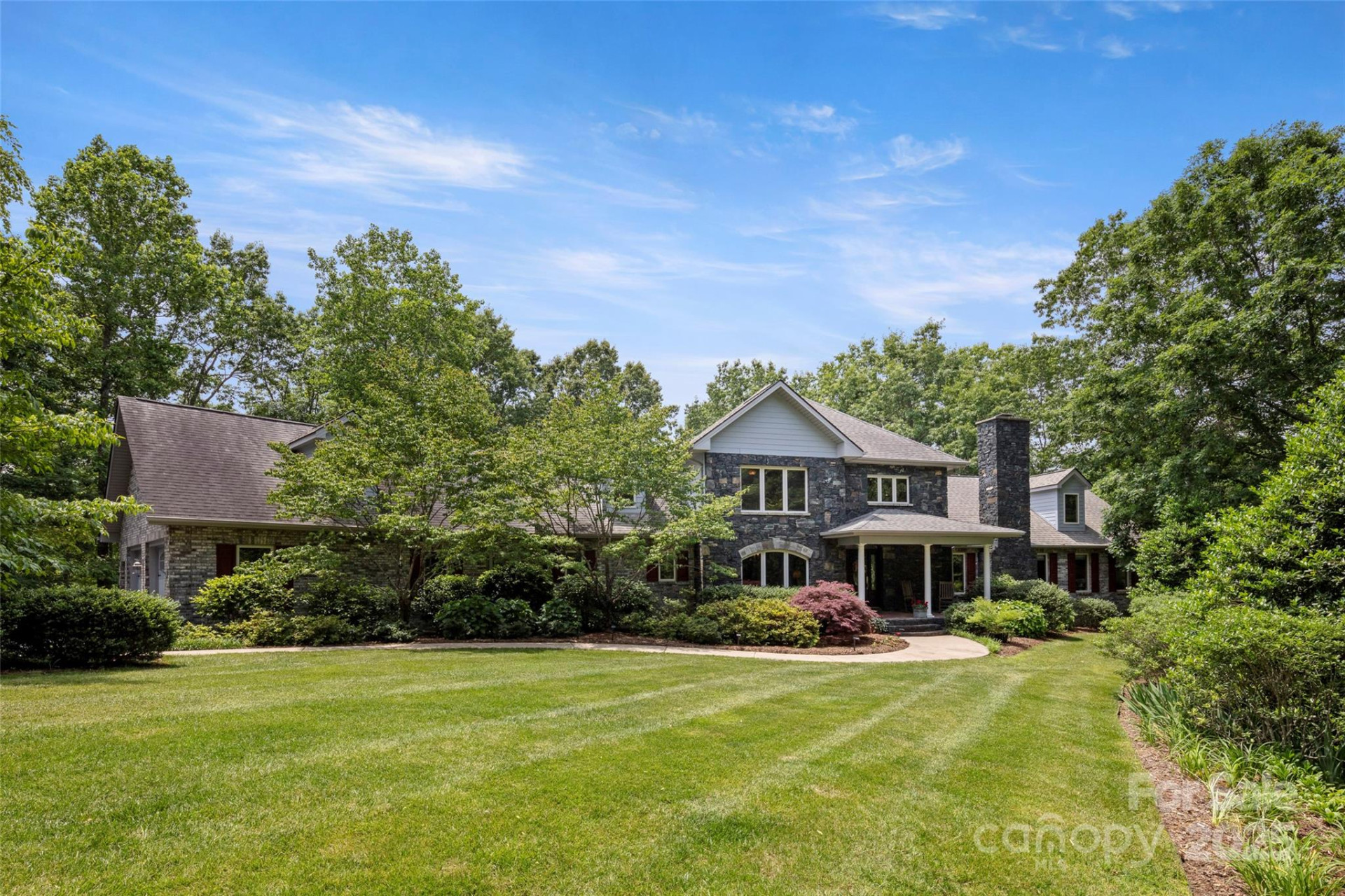 421 Boundary Road - Photo 2