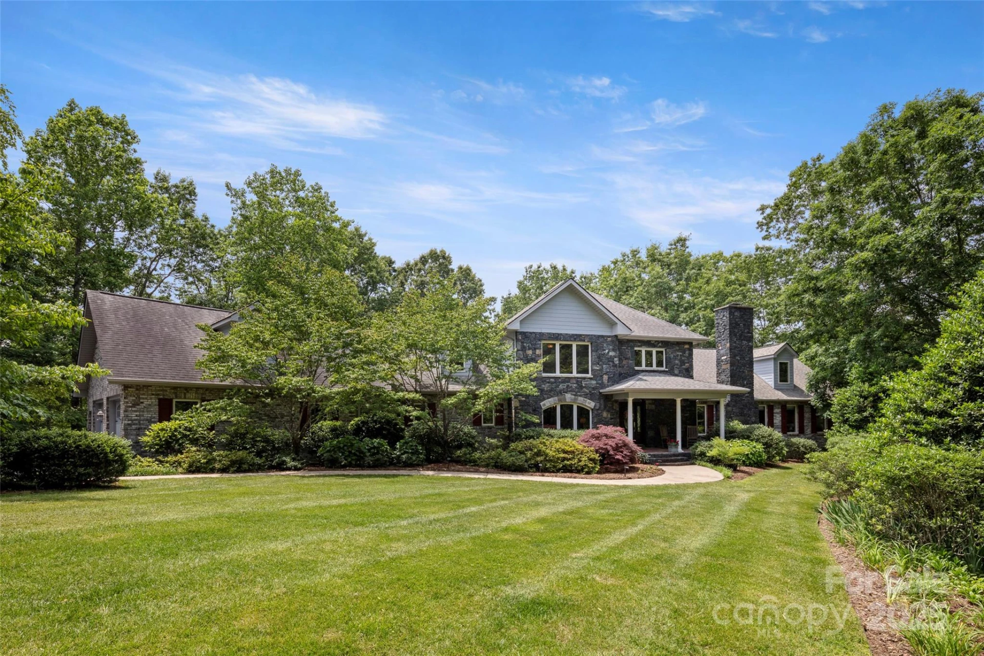 421 Boundary Road - Photo 2