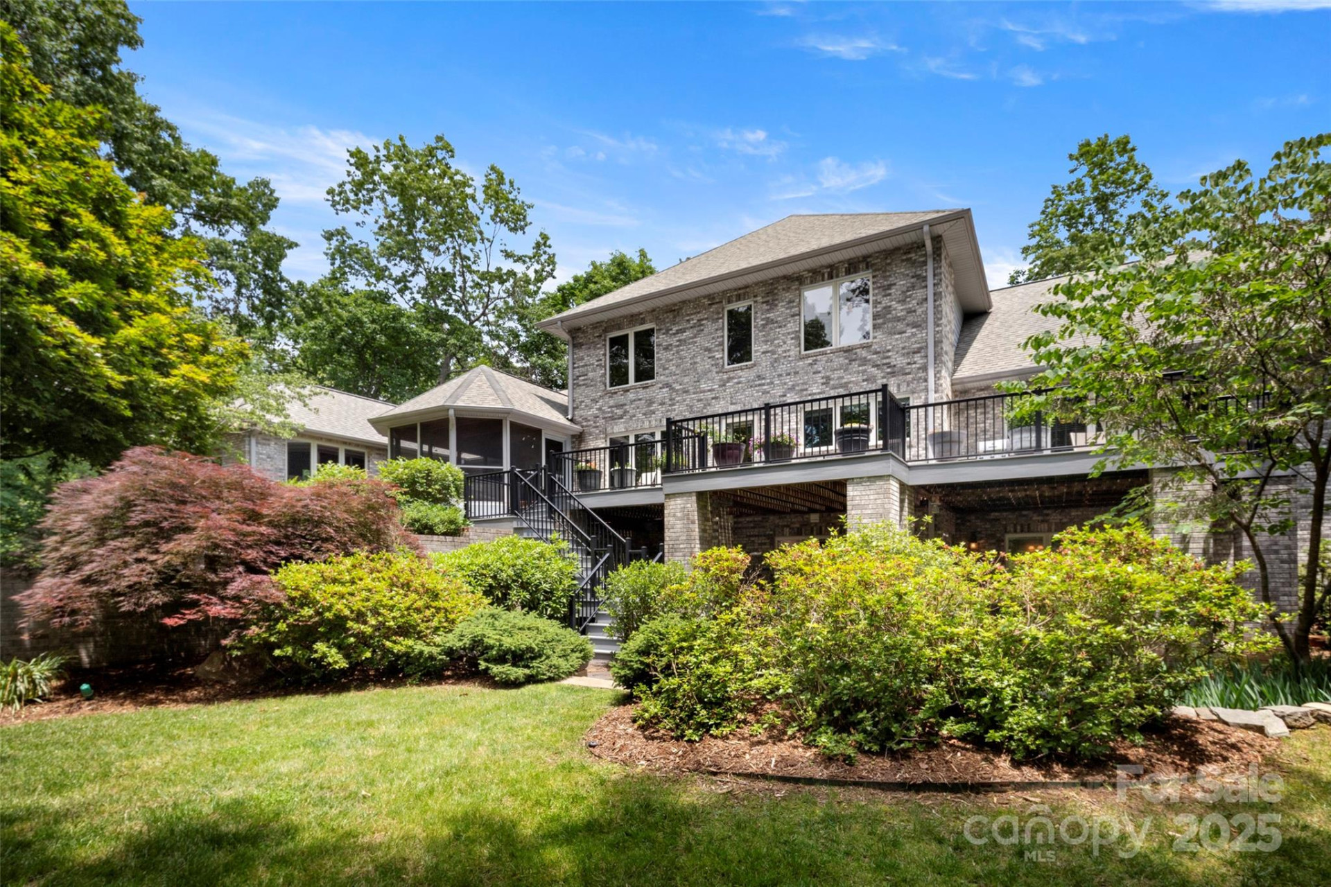 421 Boundary Road - Photo 3