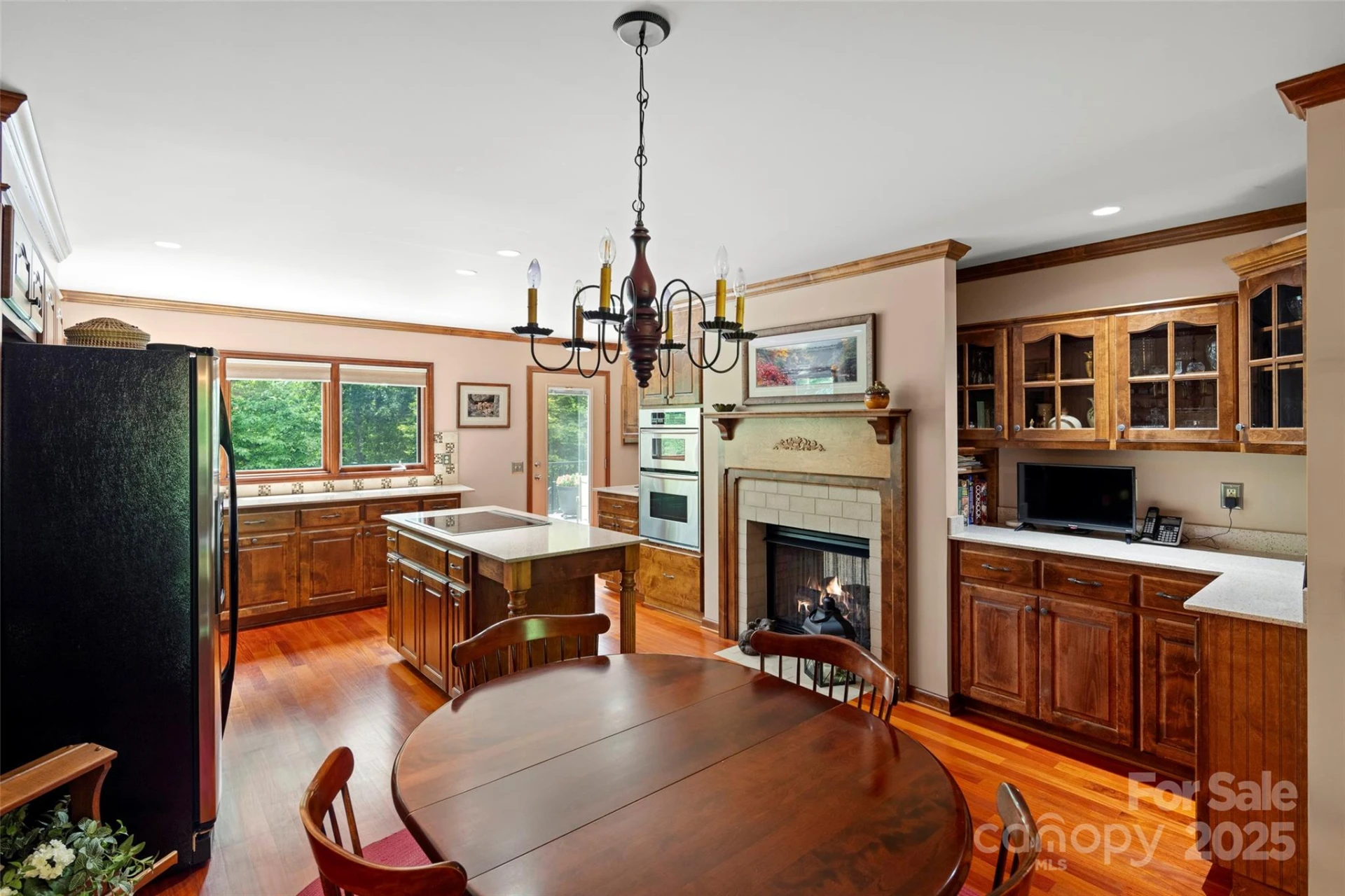 421 Boundary Road - Photo 10