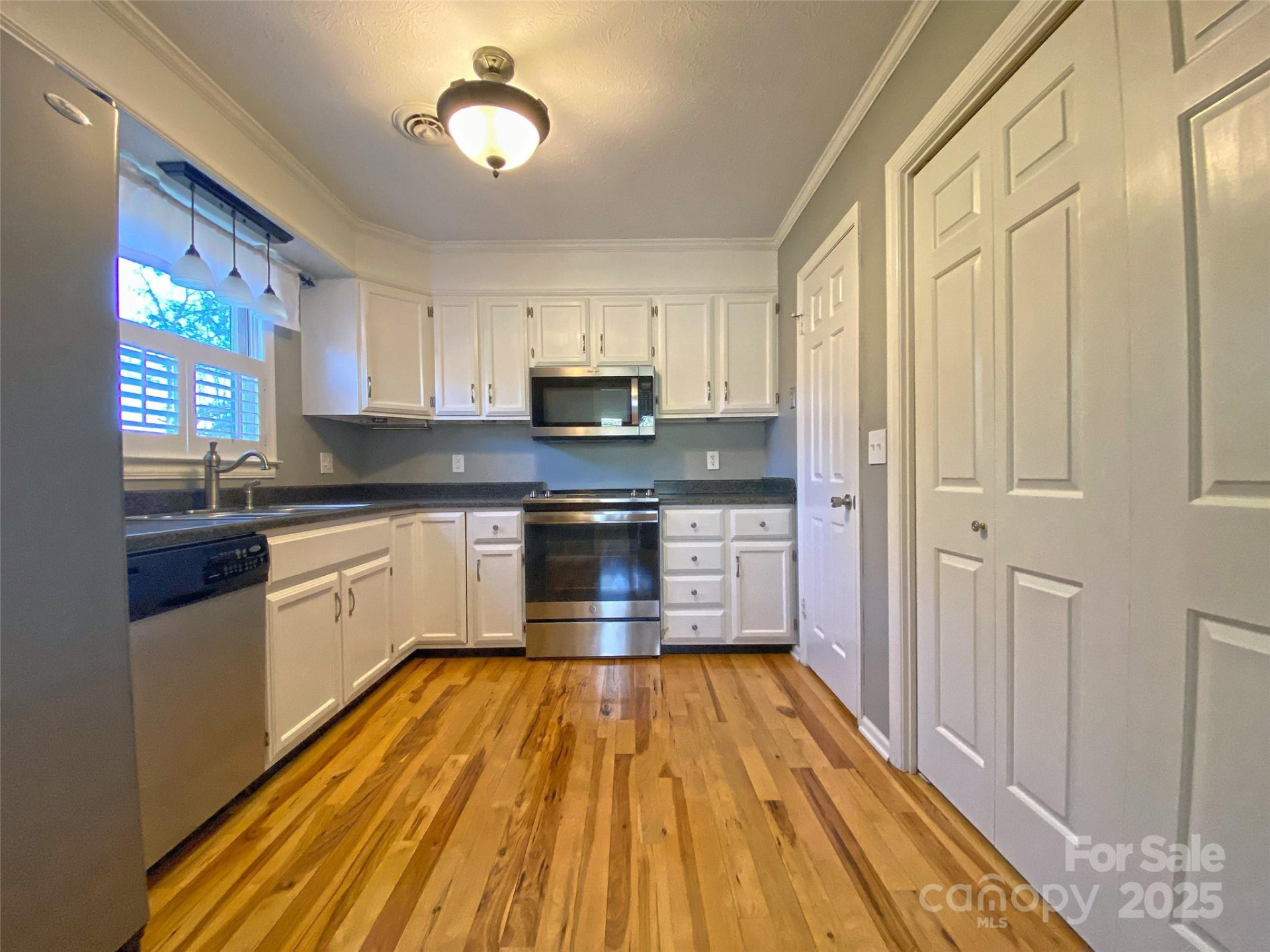 1747 Haywood Manor Road #C - Photo 12