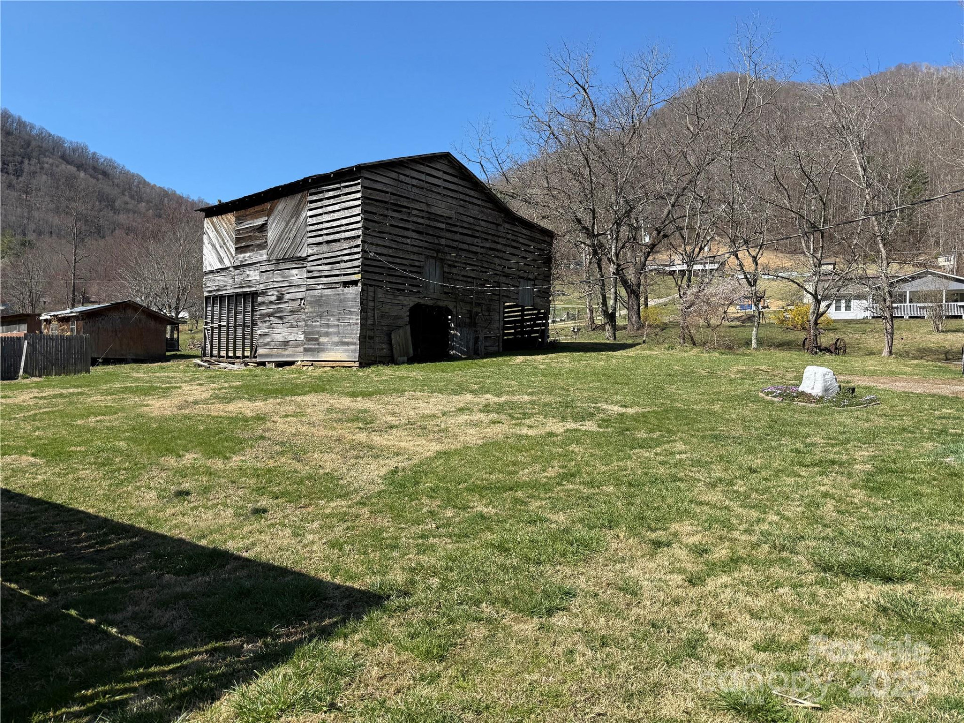 492 Paint Fork Road - Photo 11