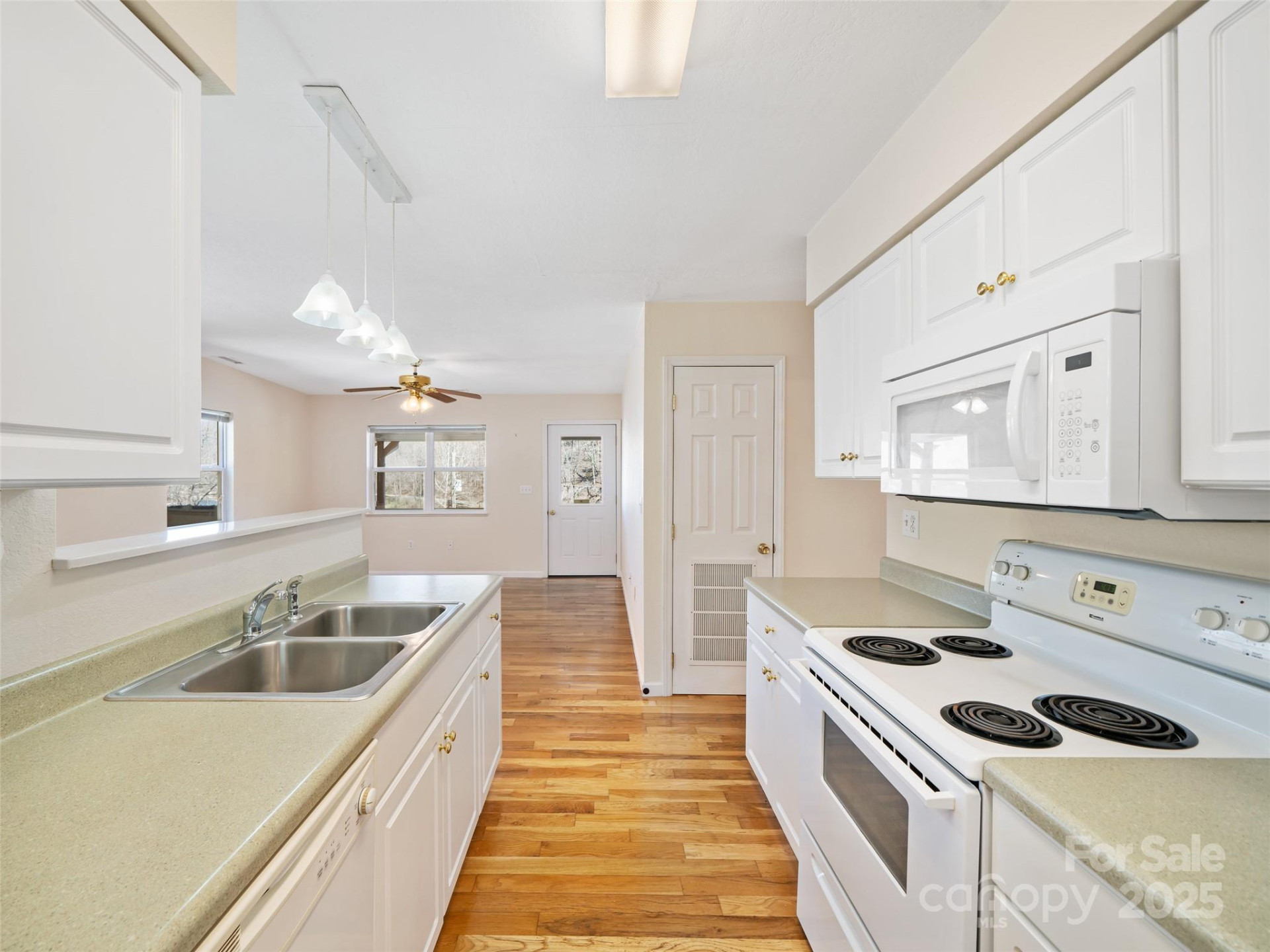 427 Johnson Cemetery Road - Photo 11