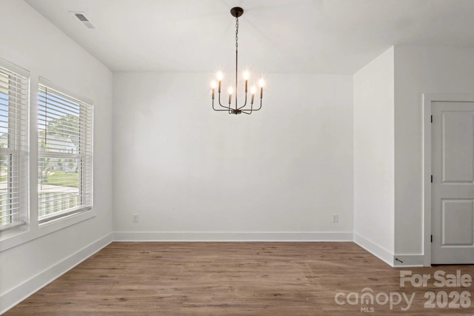 3022 Woodlands Creek Drive - Photo 4