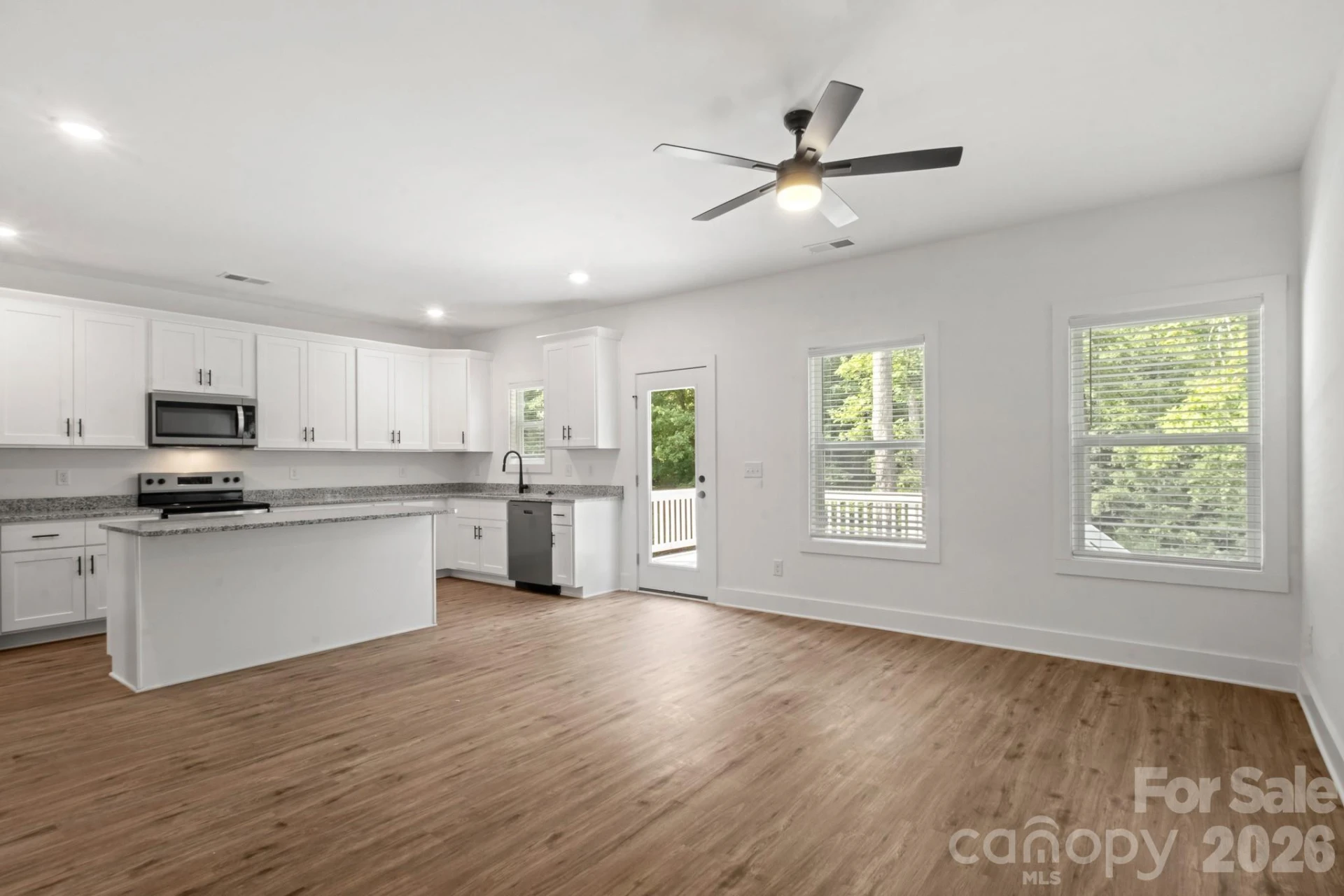 3022 Woodlands Creek Drive - Photo 10