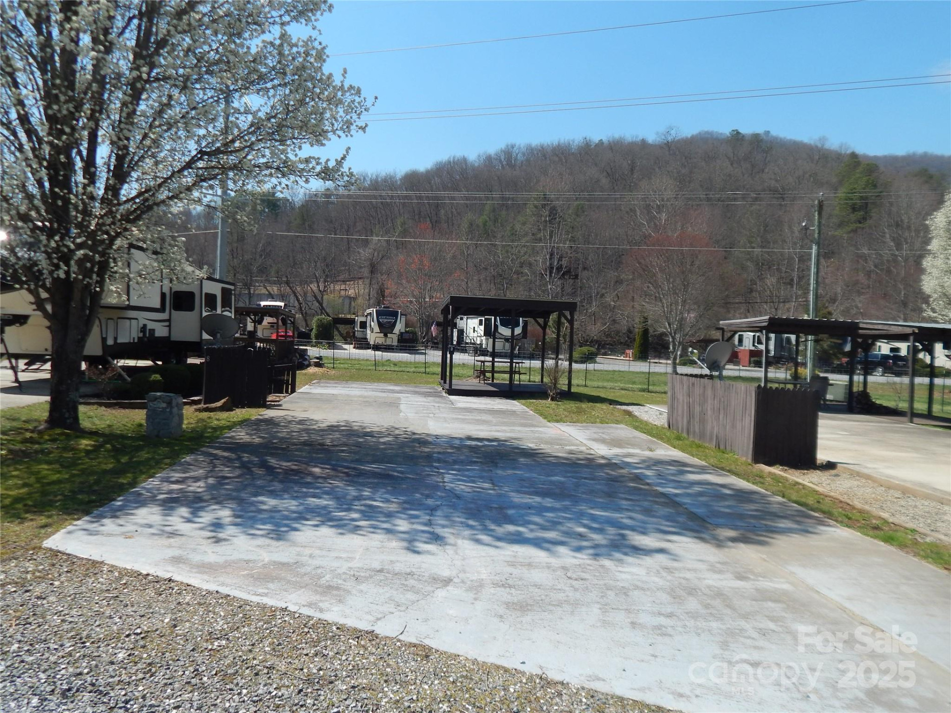 50 Timber Leaf Drive #8 - Photo 3