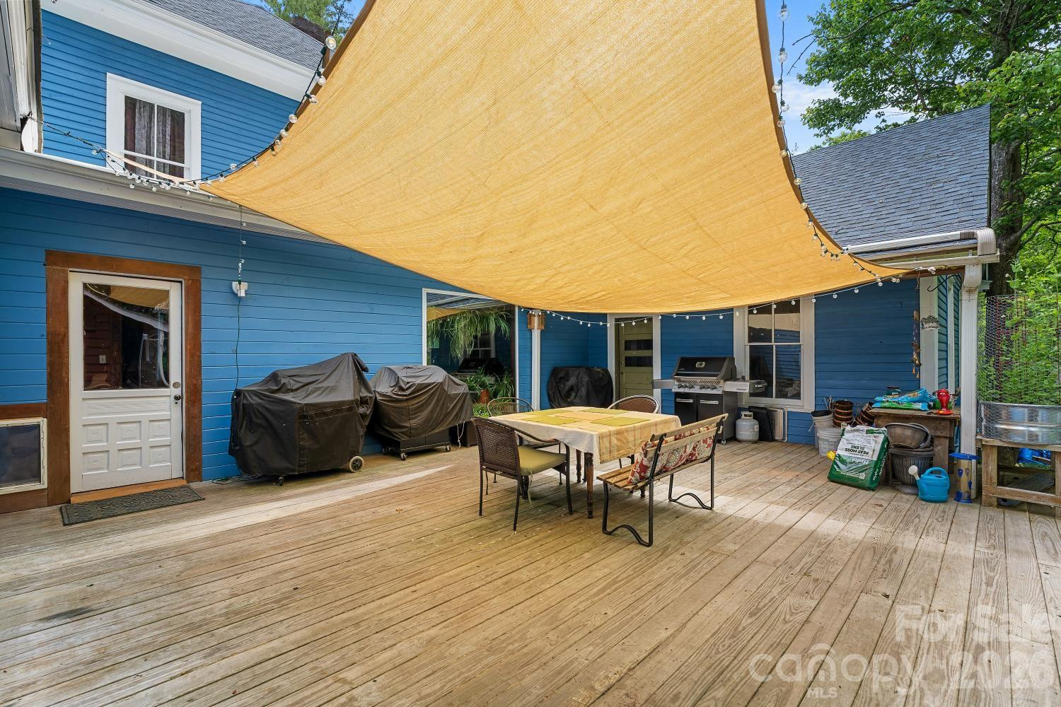 305 Ficker Circle - Photo 17