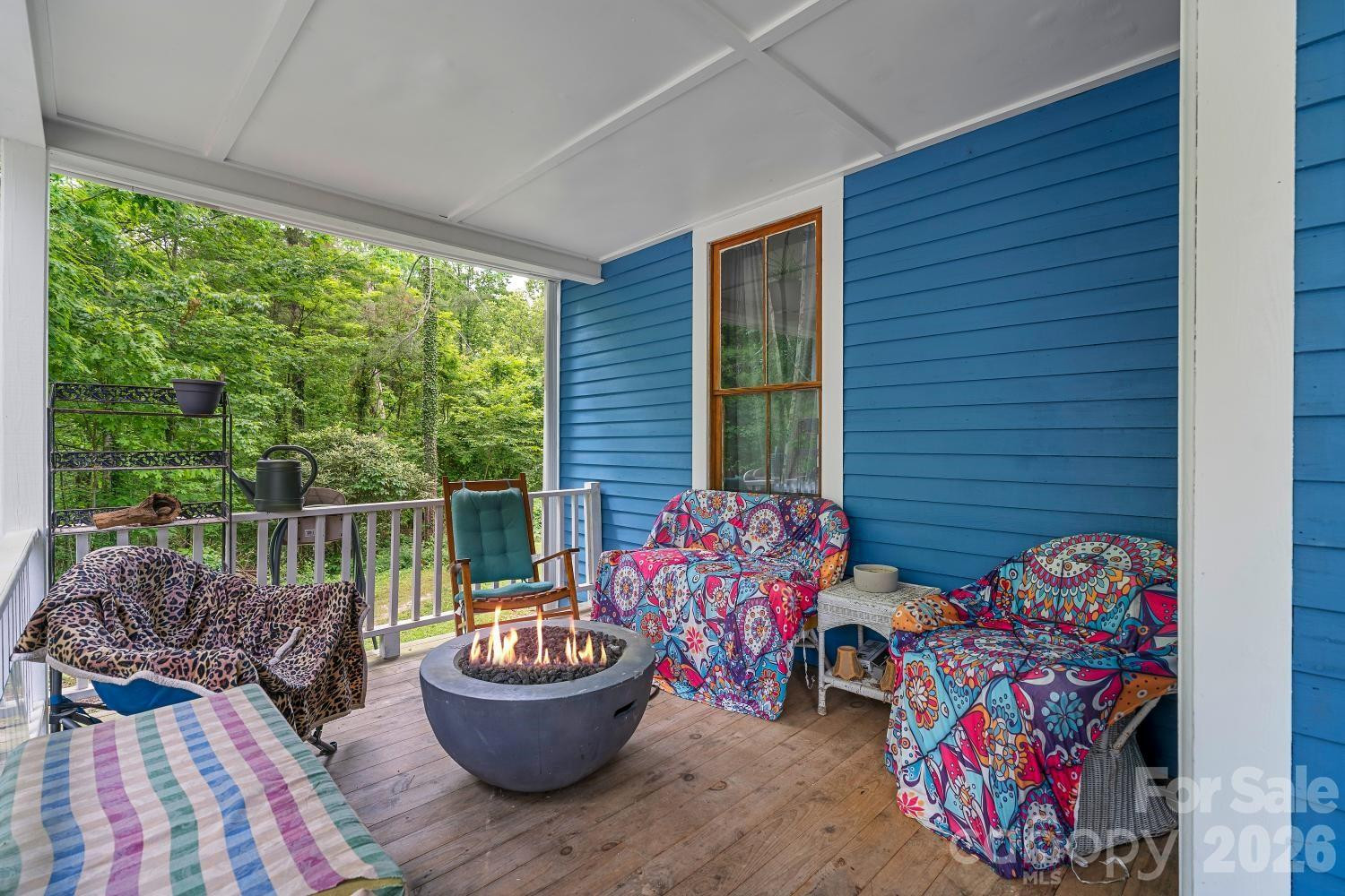 305 Ficker Circle - Photo 5