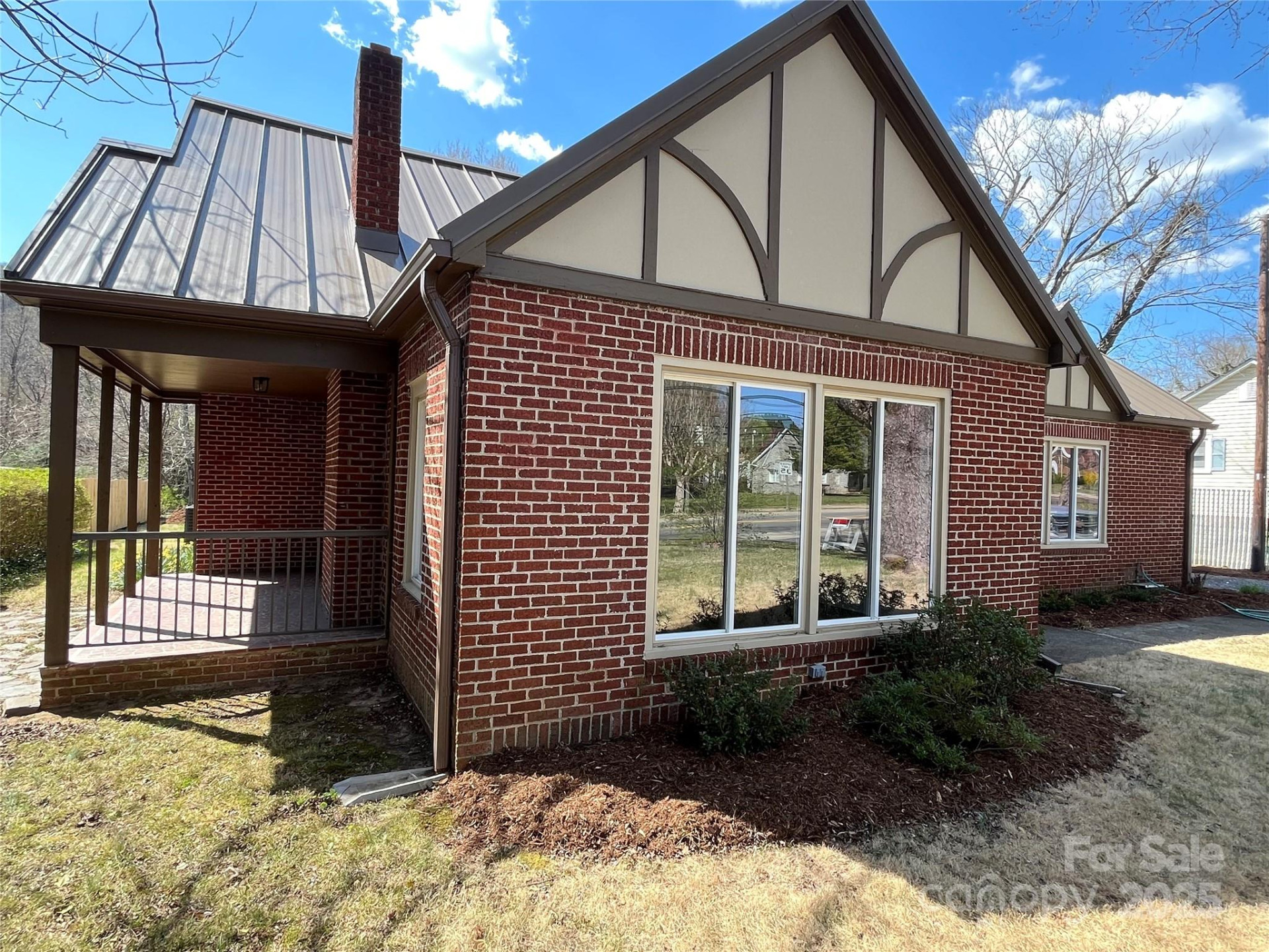 634 Rutherford Road - Photo 3