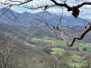 28 Angel Road - Photo 5