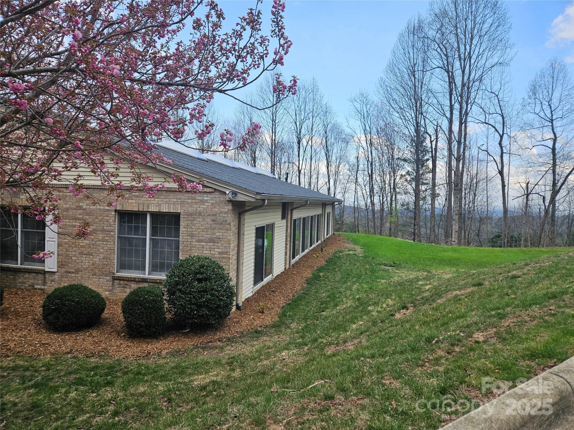 329 Carriage Crest Drive - Photo 6