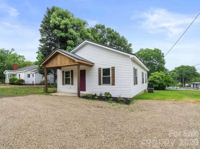 1067 Old Charlotte Road
