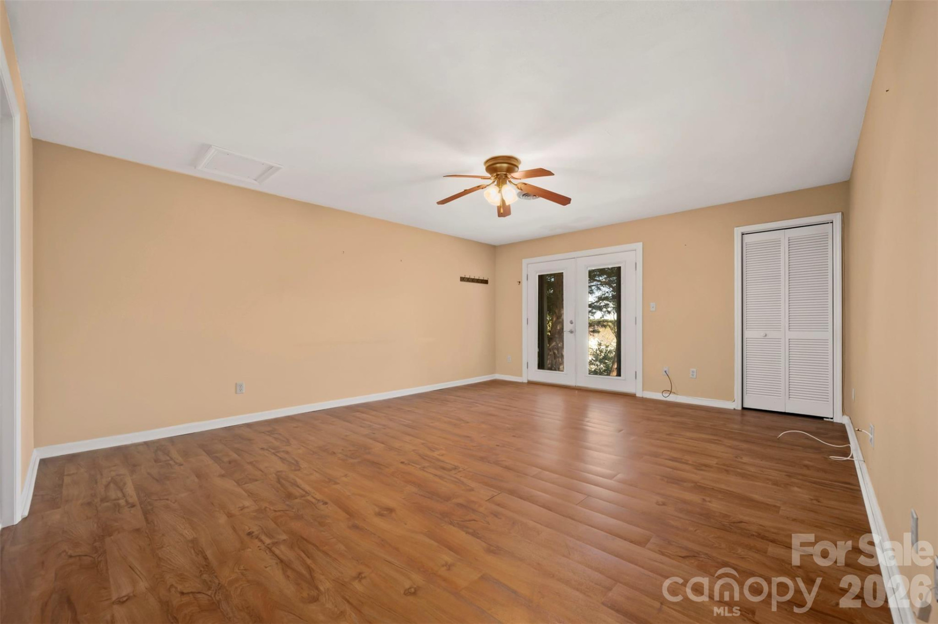 77 Chestnut Street - Photo 32