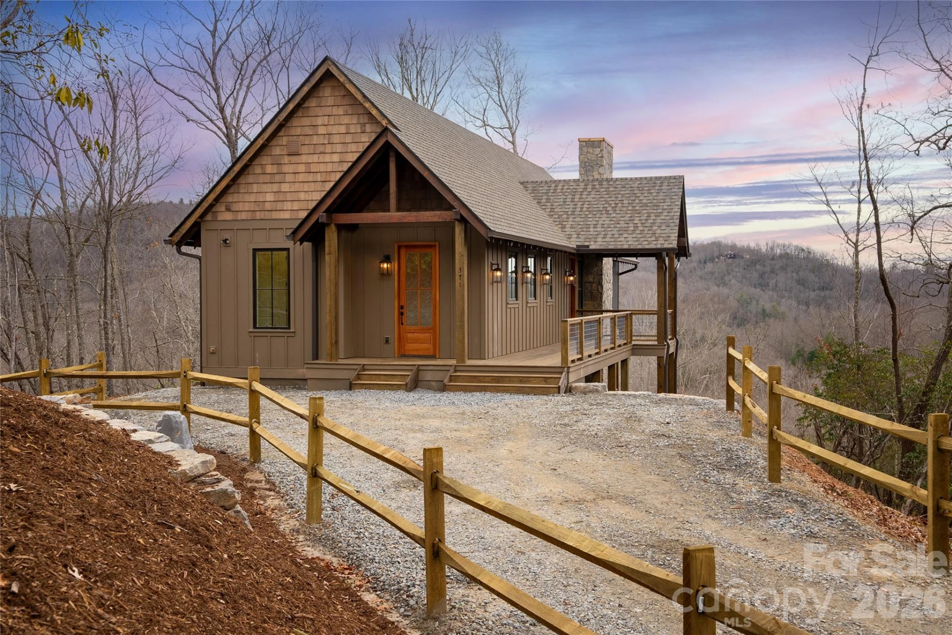 371 Falls View Drive - Photo 2