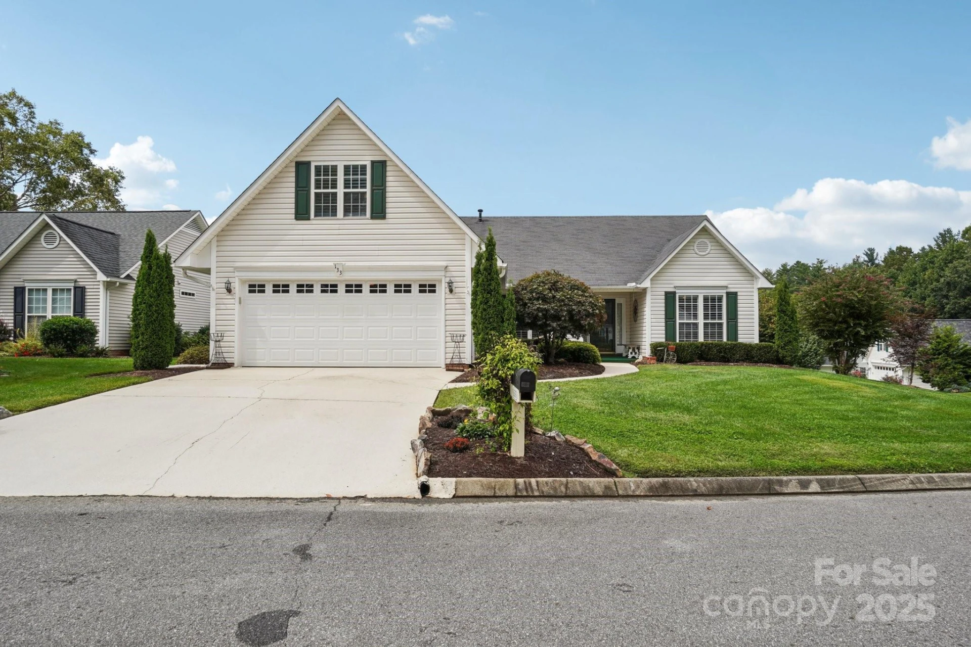 133 Stonehollow Road - Photo 2