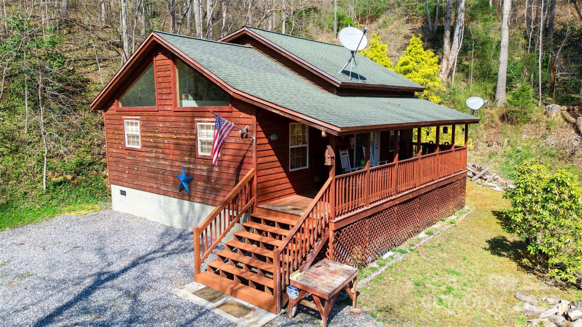 215 Honeysuckle Lane - Photo 14
