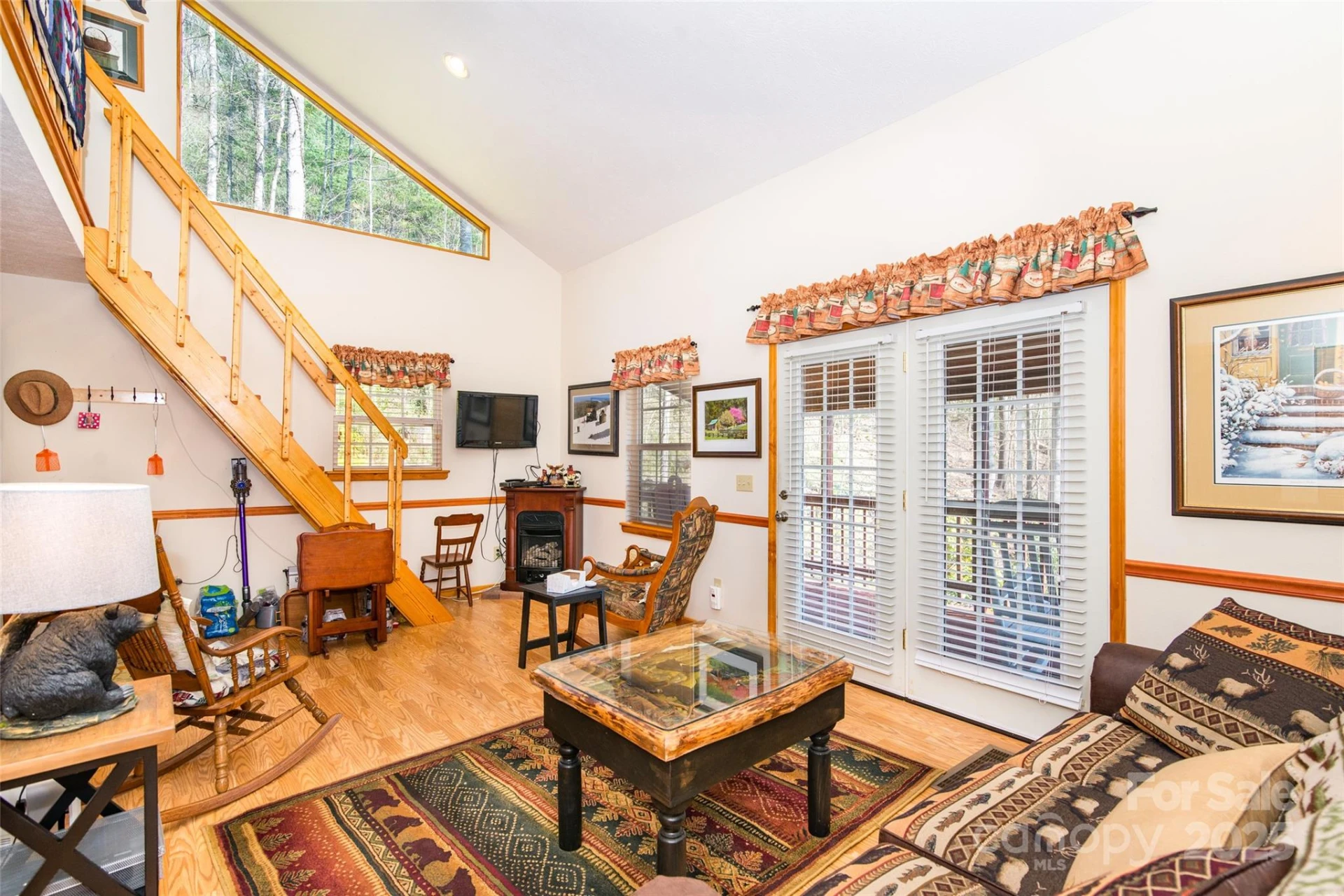 215 Honeysuckle Lane - Photo 3