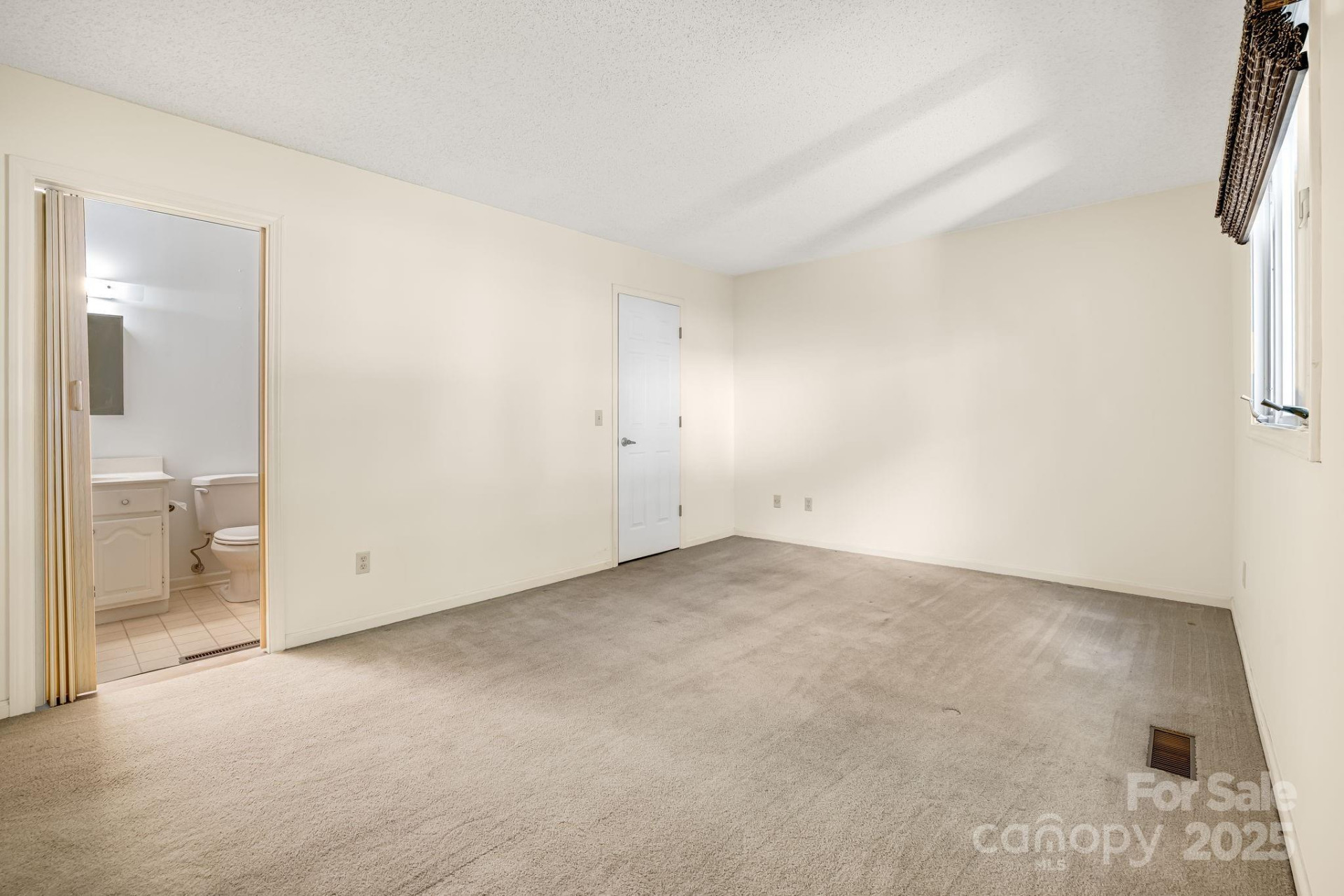 411 Britton Creek Drive #401 - Photo 15