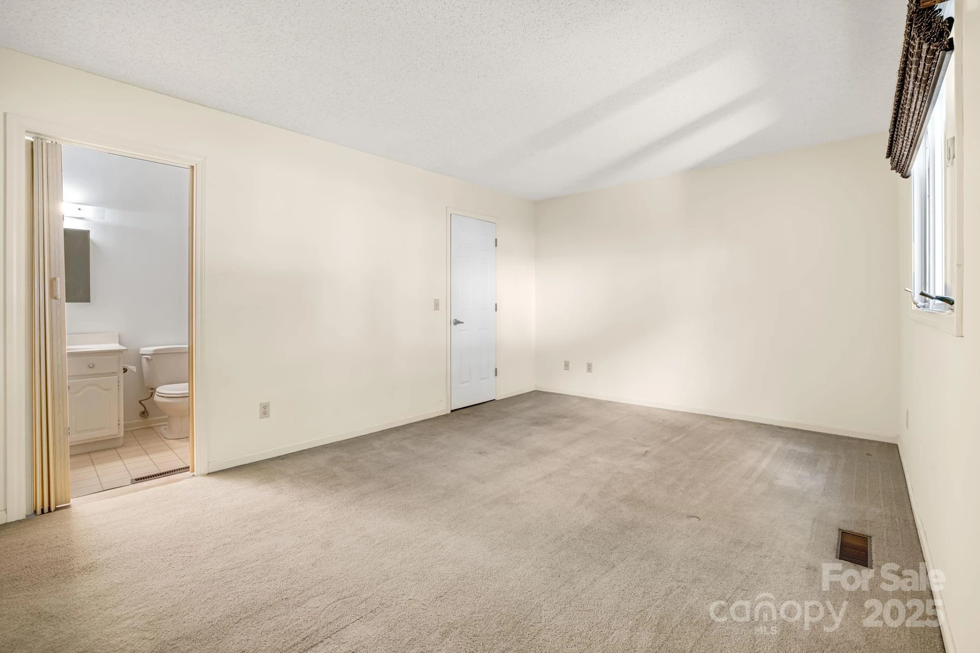 411 Britton Creek Drive #401 - Photo 15