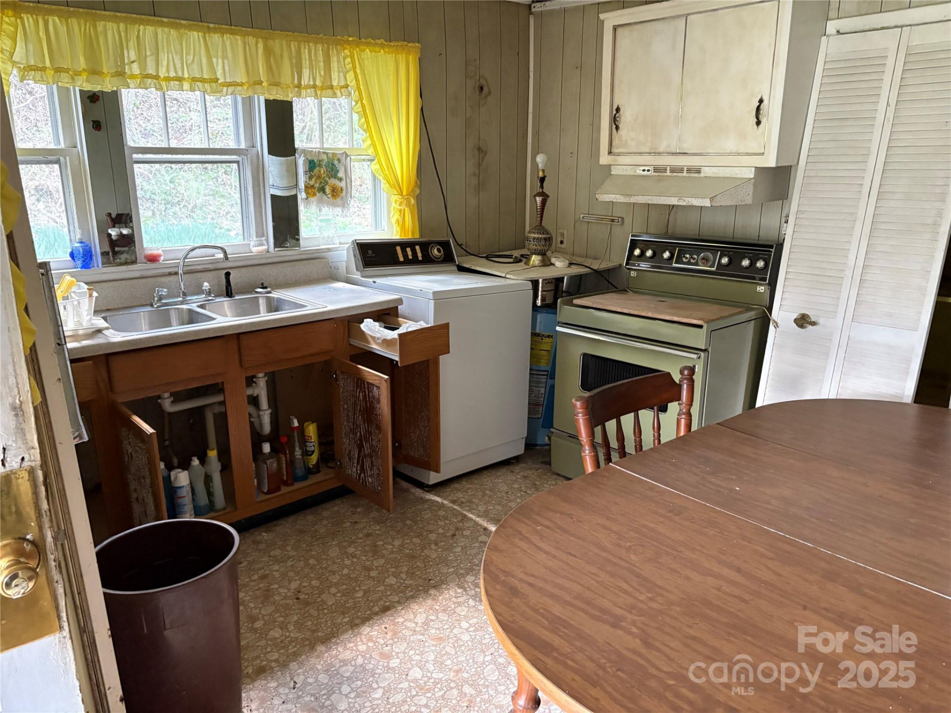 8951 US 25/70 Highway - Photo 16