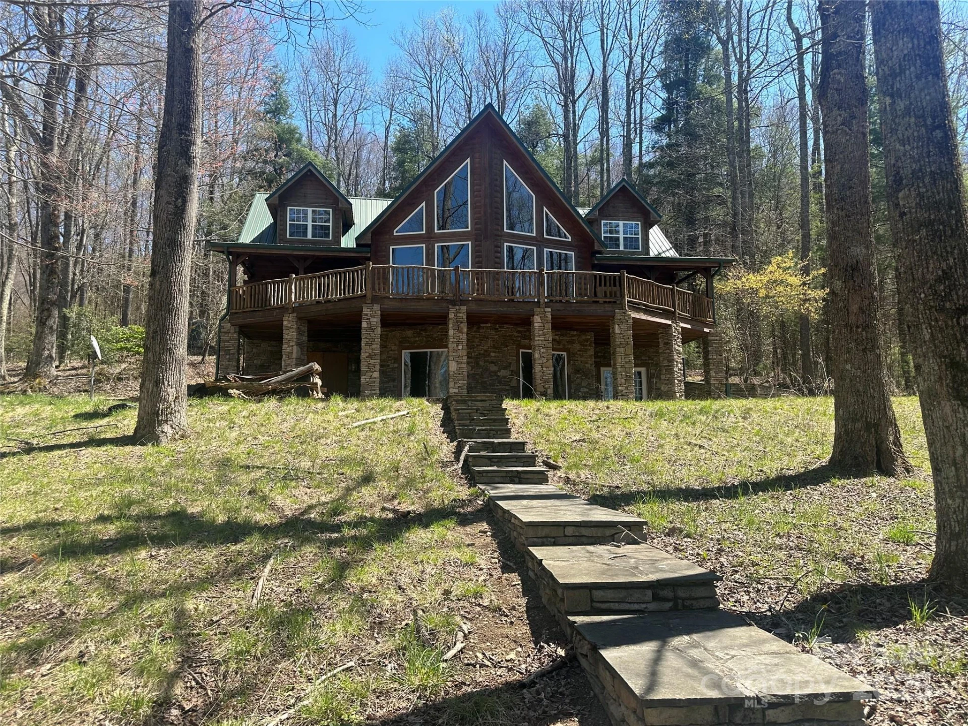 40 Boulder Lane