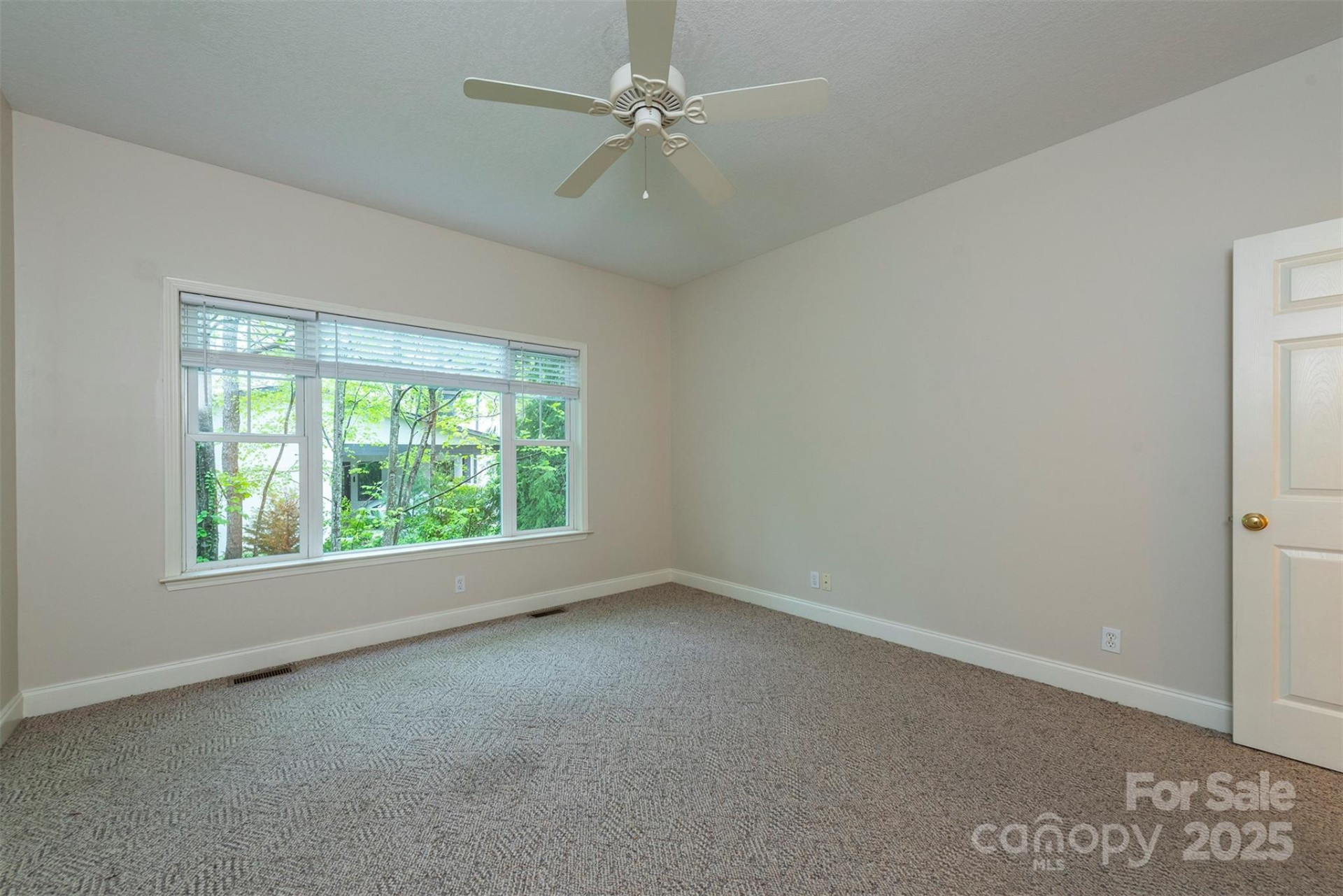 3 Teresa Way - Photo 17