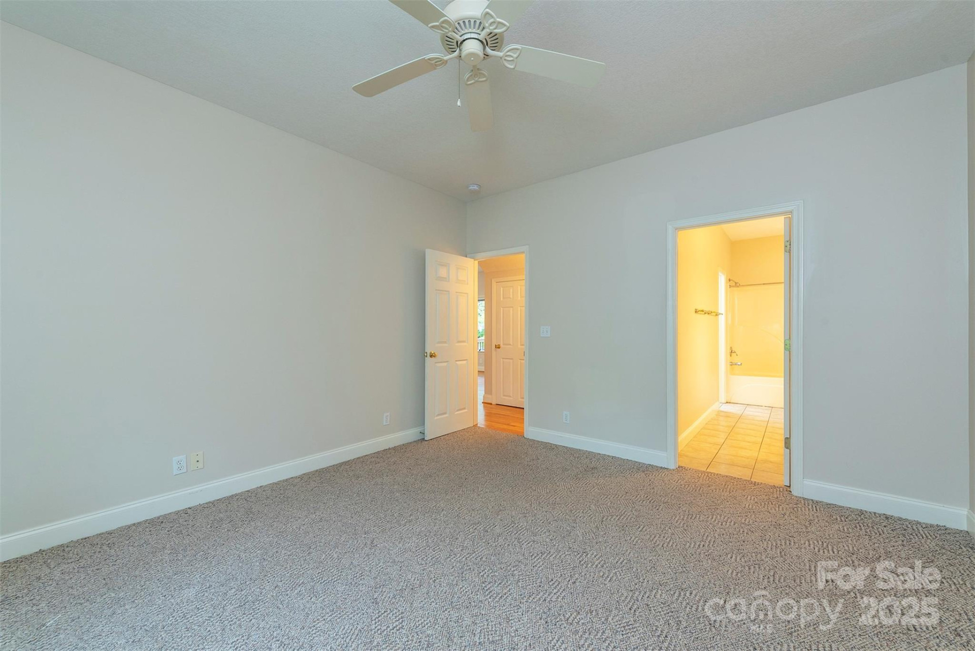 3 Teresa Way - Photo 10