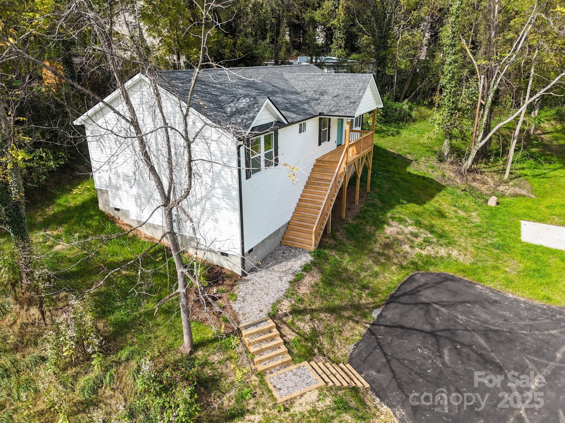 12 Holcombe Road - Photo 4