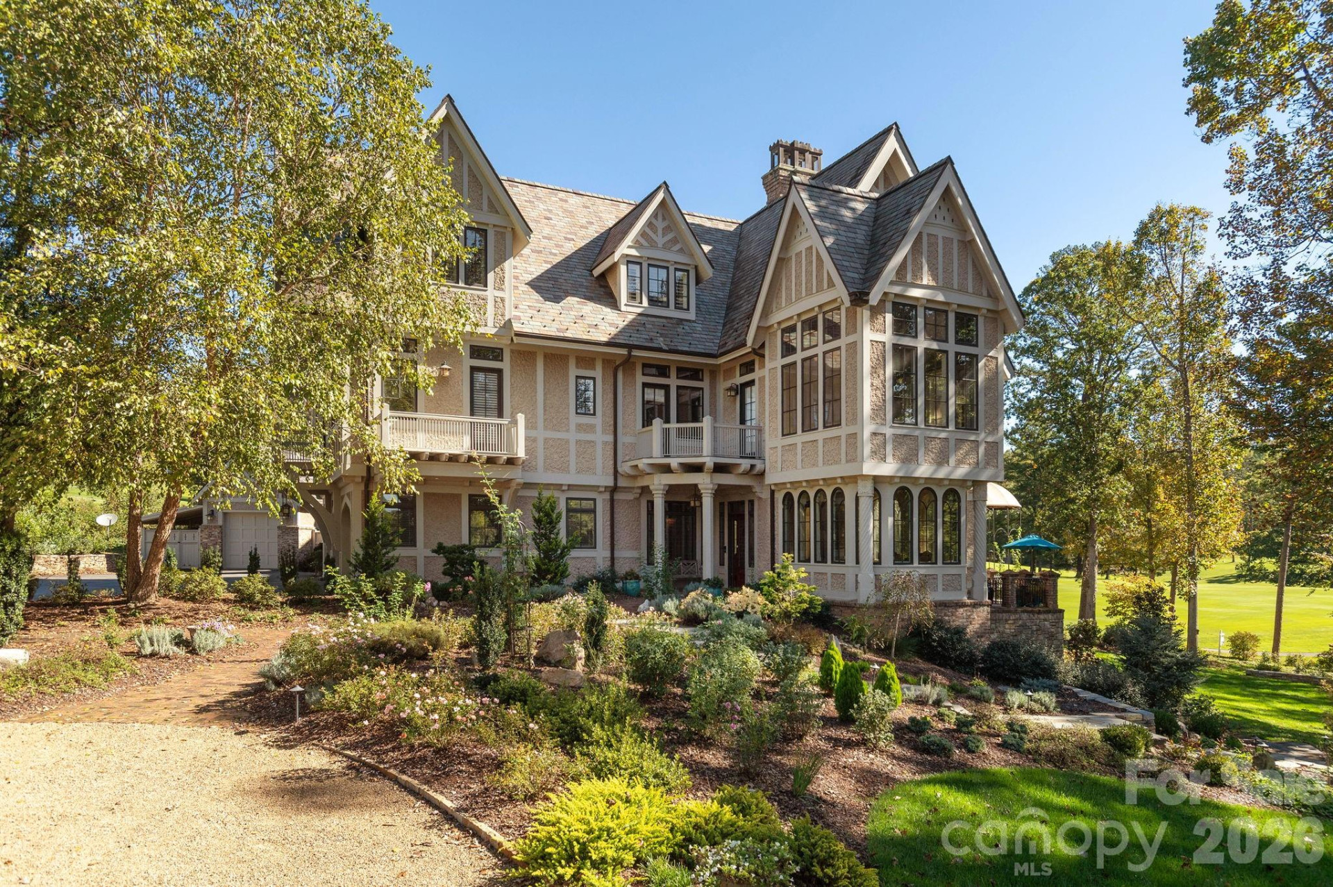 8 Fairway Place - Photo 2