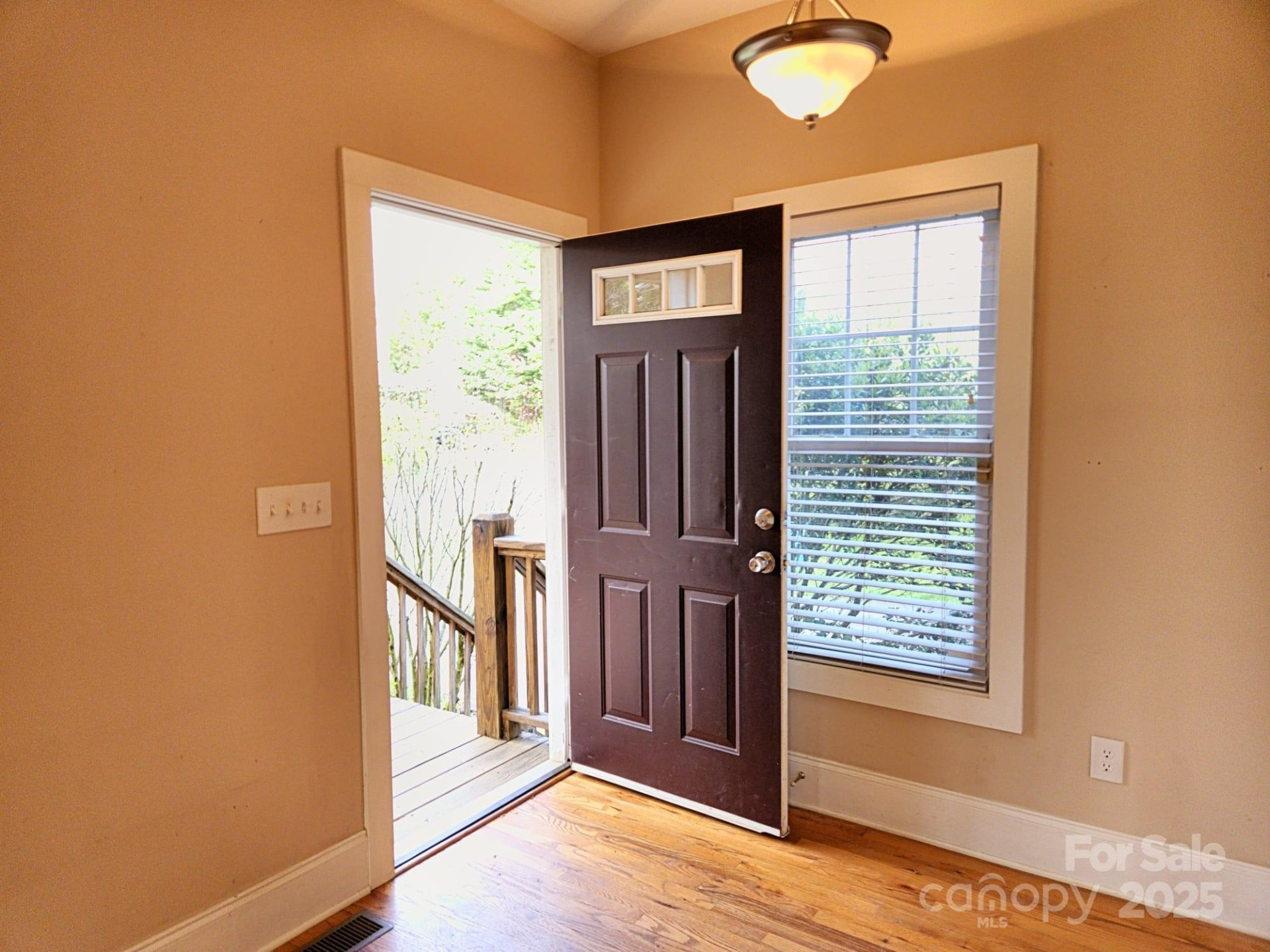 17 Lamar Avenue - Photo 3