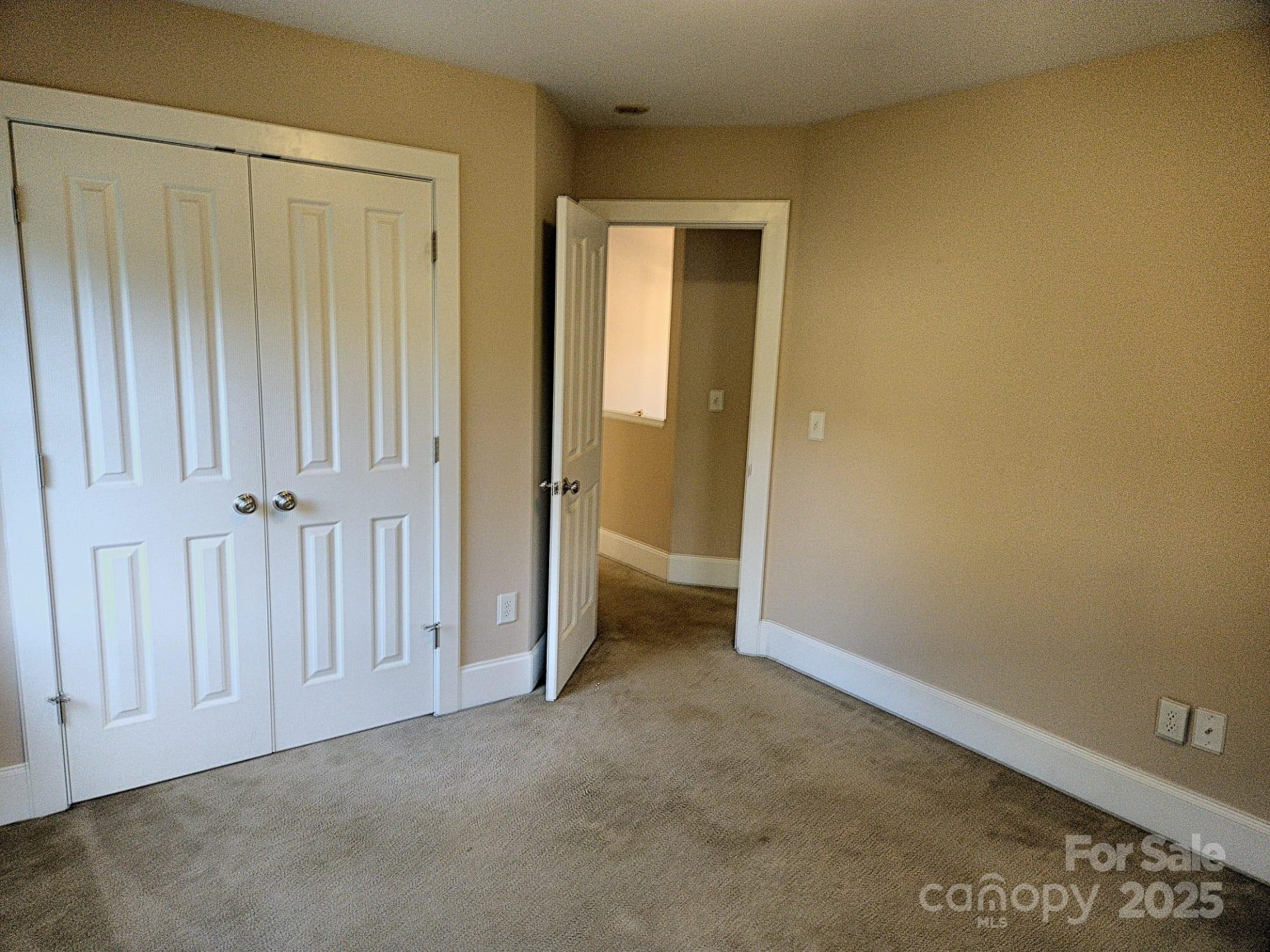 17 Lamar Avenue - Photo 8