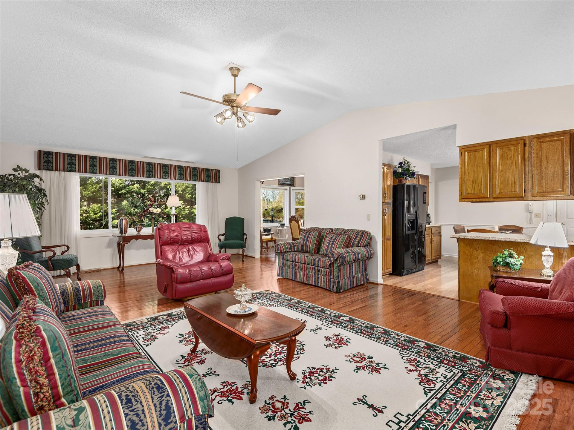 525 Maren Court - Photo 5