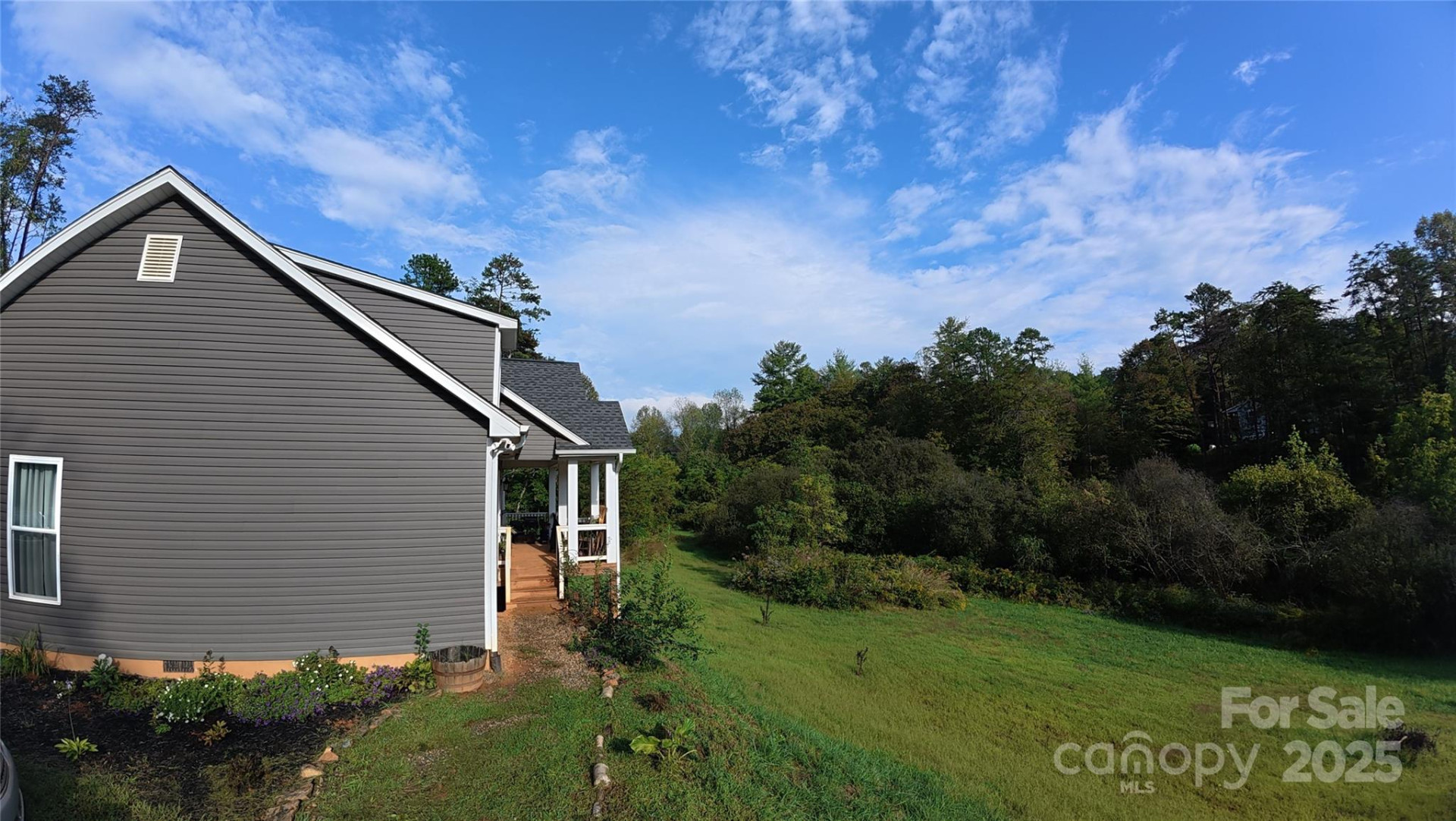 19 Higgins Road - Photo 3