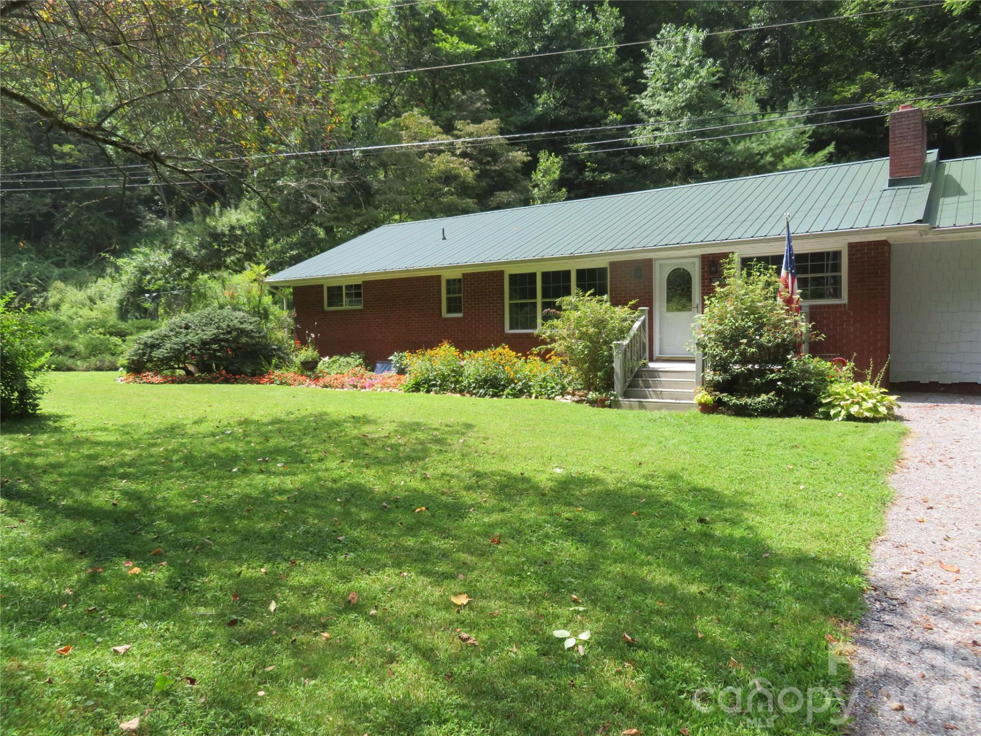 3829 Coxes Creek Road - Photo 2