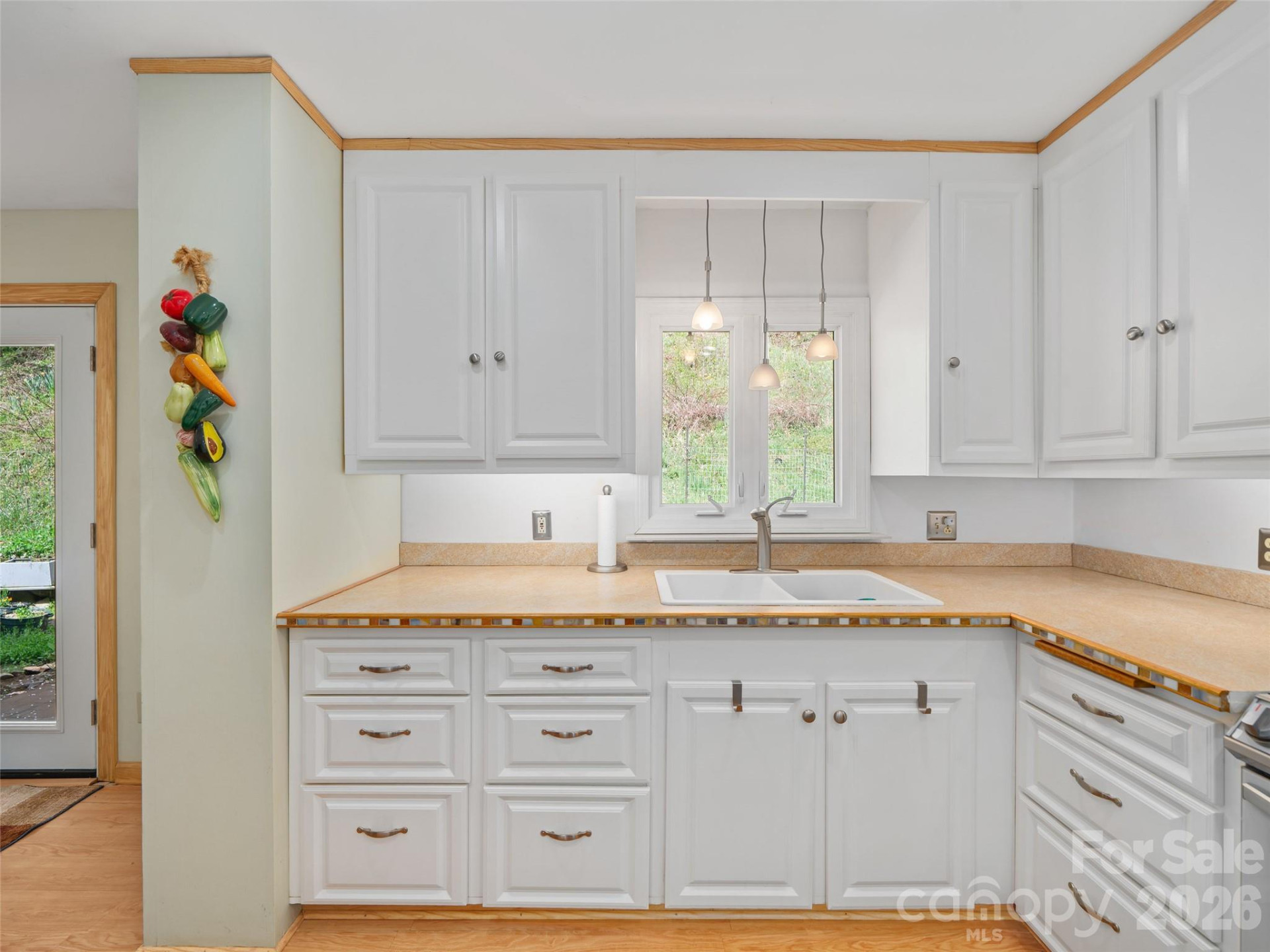 3829 Coxes Creek Road - Photo 10
