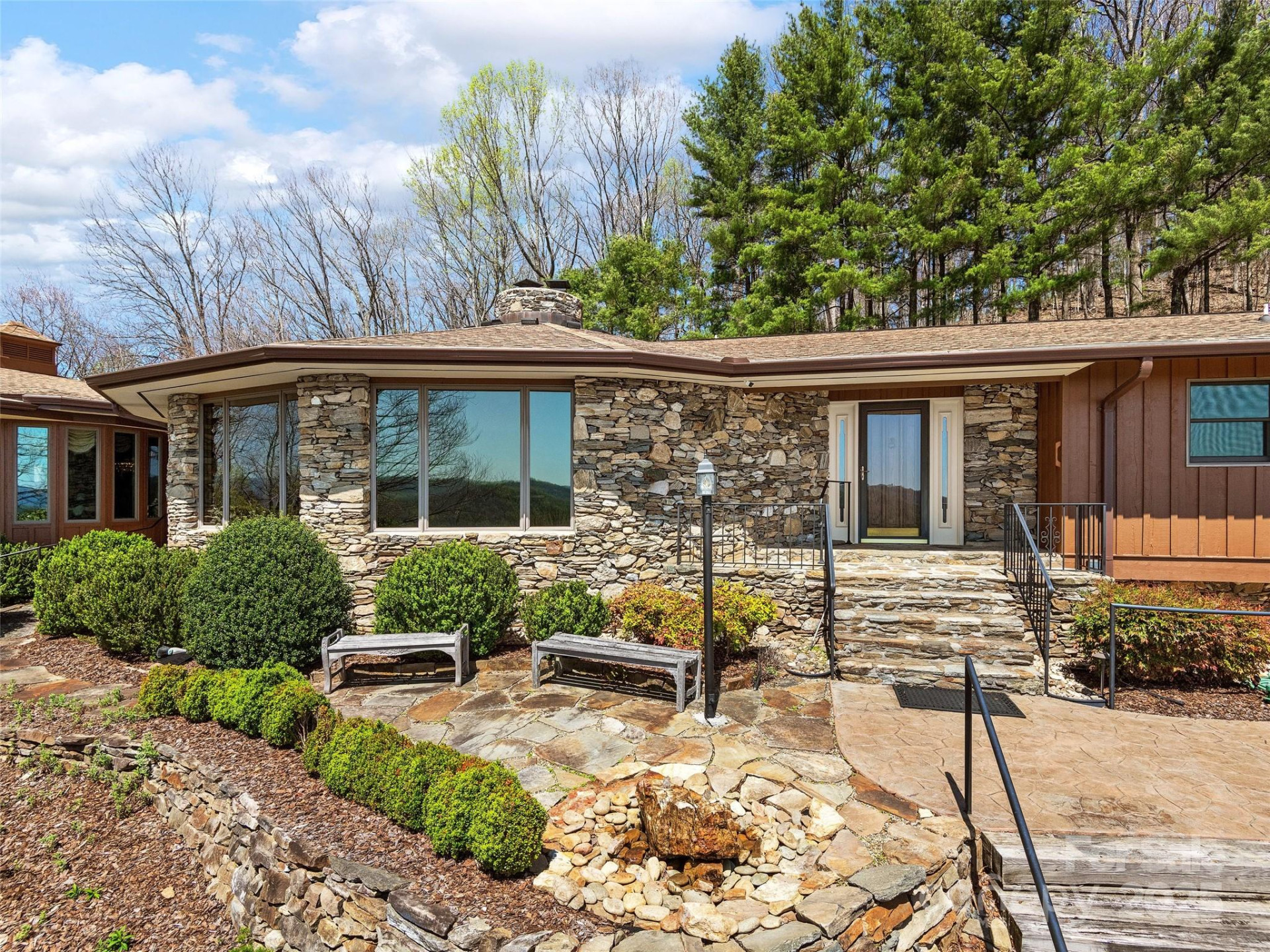 1300 Randy Drive - Photo 2